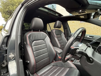 Used Volkswagen Golf 2019 for sale - 78320844: Photo