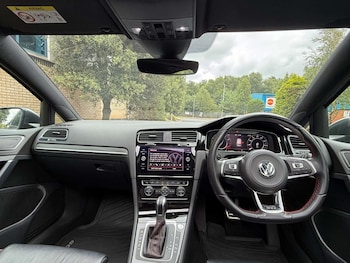 Used Volkswagen Golf 2019 for sale - 78320844: Photo