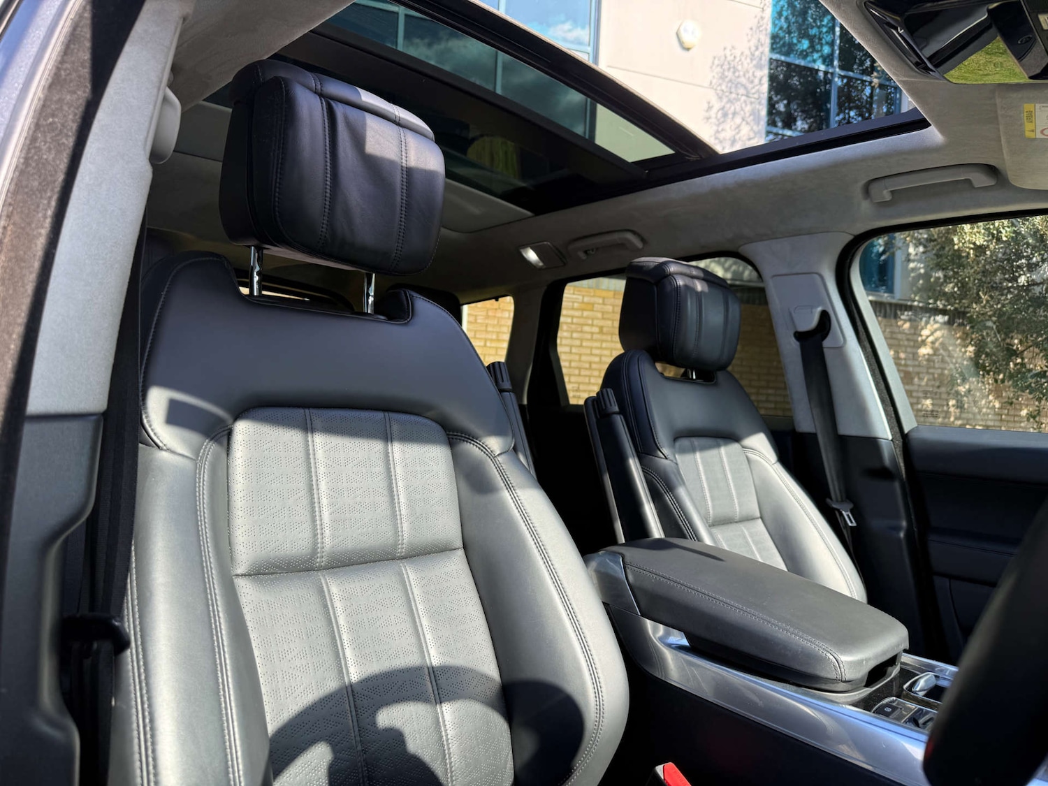 Used Land Rover Range Rover Sport 2019 for sale - 78055121: Photo 2