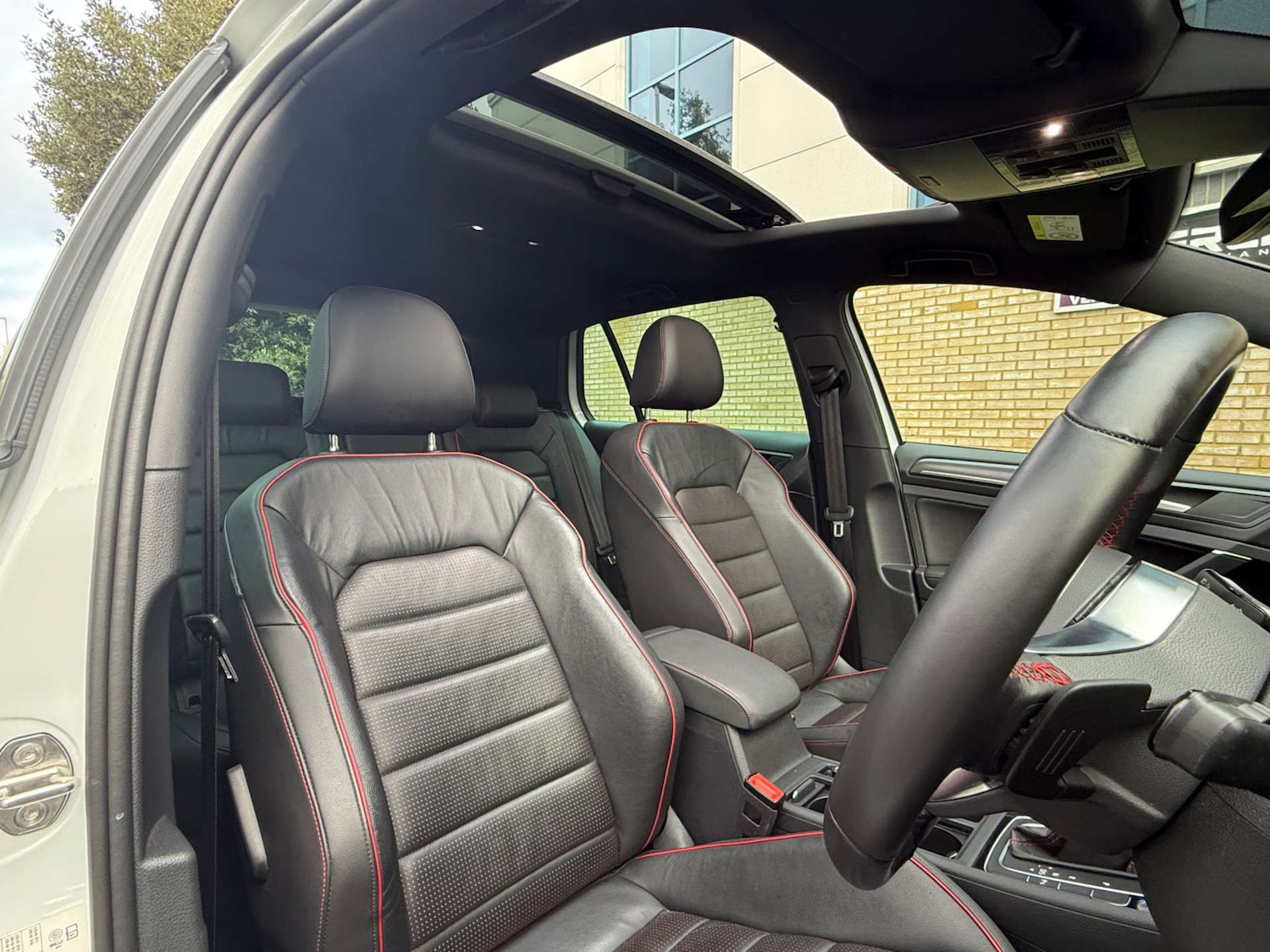 Used Volkswagen Golf 2020 for sale - 76465939: Photo 21