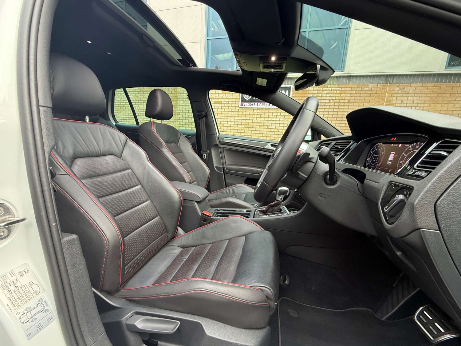 Used Volkswagen Golf 2020 for sale - 76465939: Photo 27