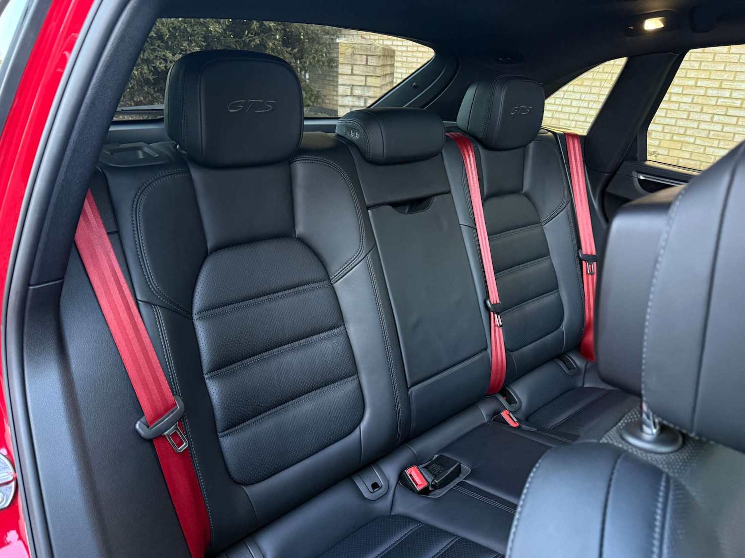 Used Porsche Macan 2016 for sale - 76758475: Photo 32