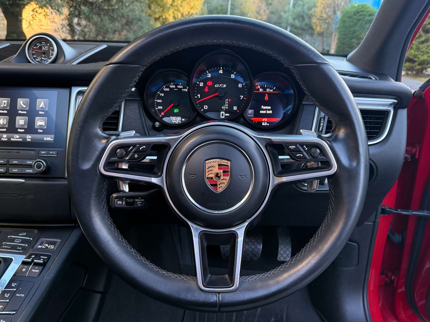 Used Porsche Macan 2016 for sale - 76758475: Photo 38