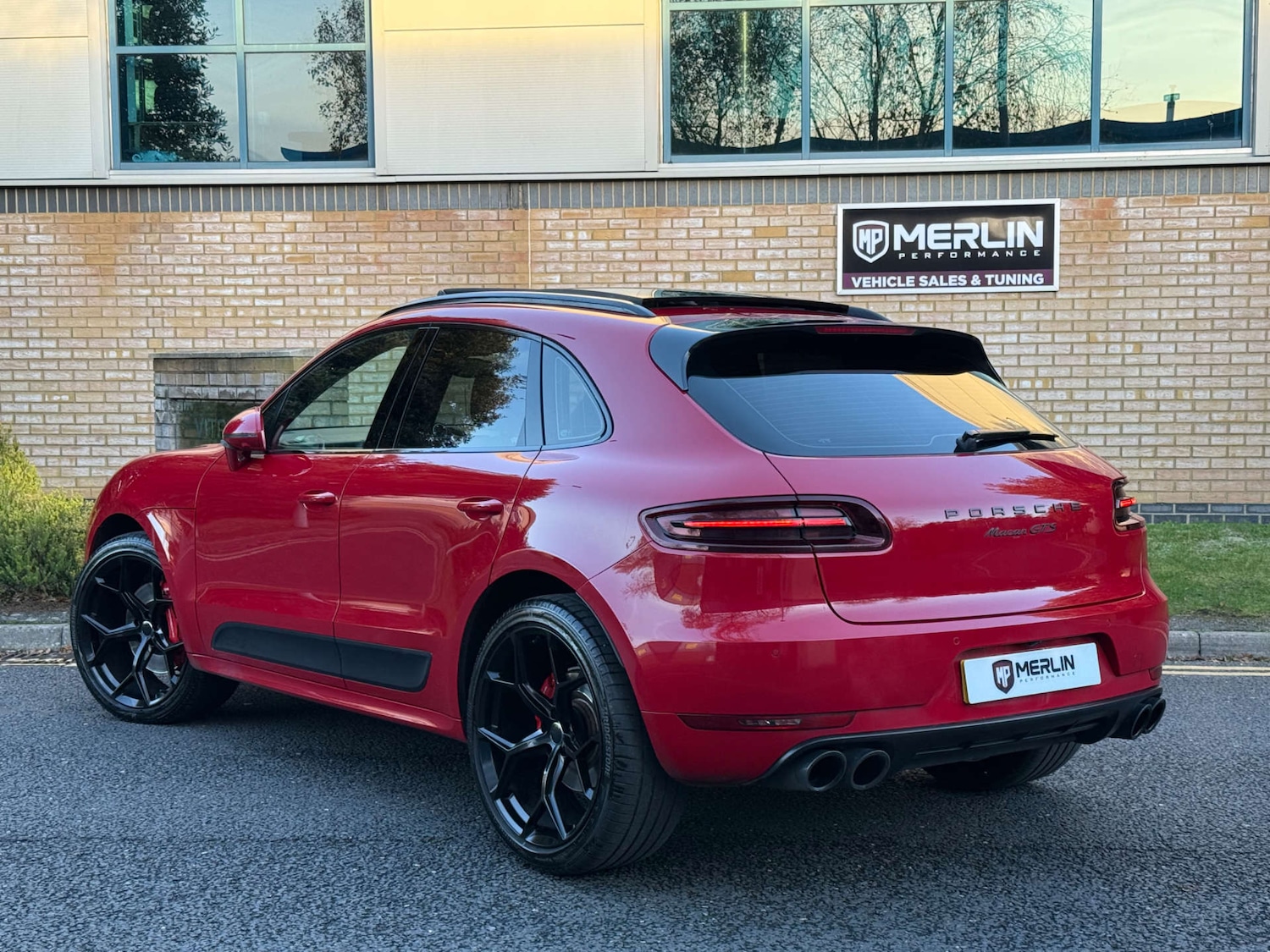 Used Porsche Macan 2016 for sale - 76758475: Photo 4