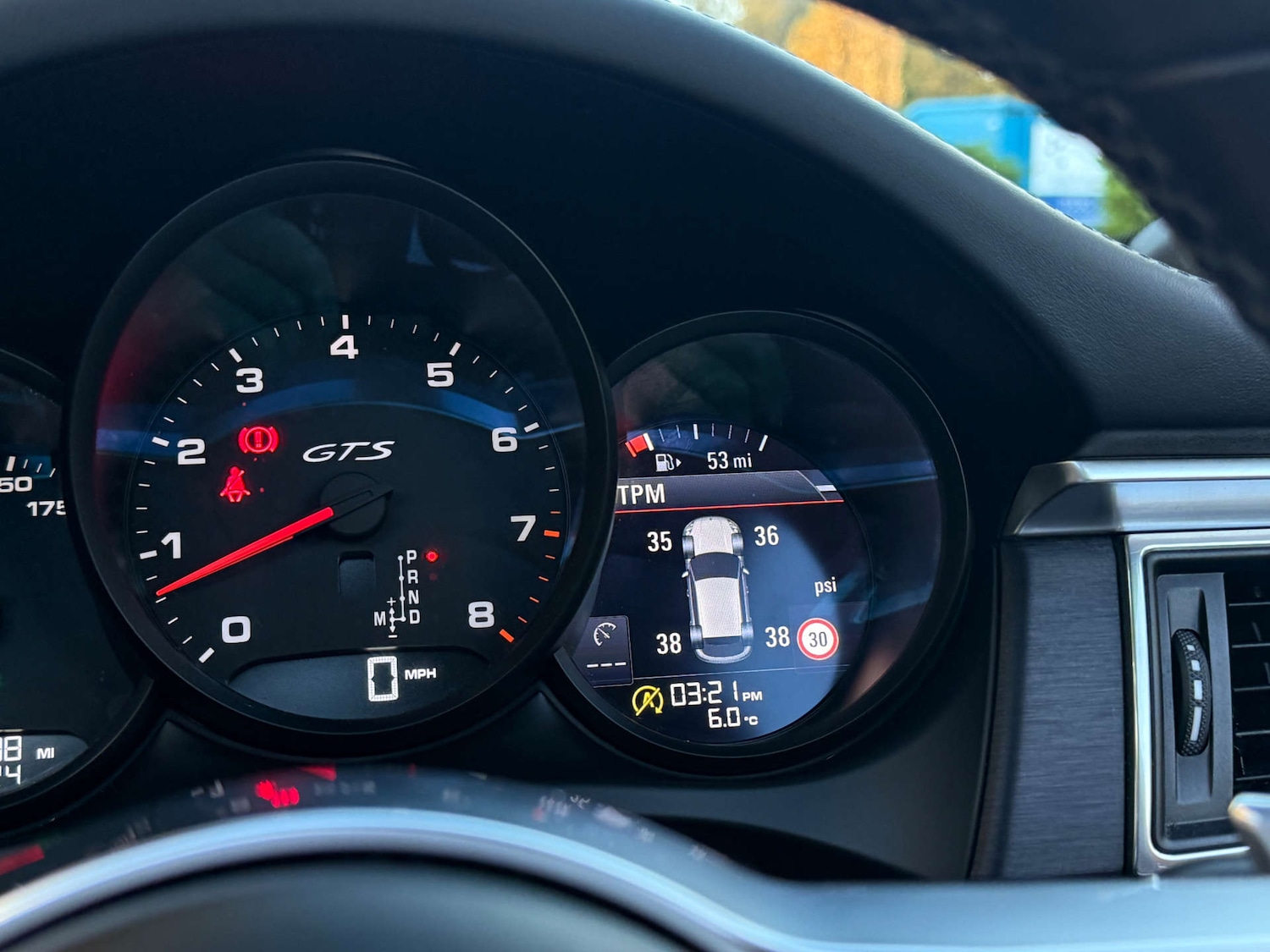 Used Porsche Macan 2016 for sale - 76758475: Photo 44