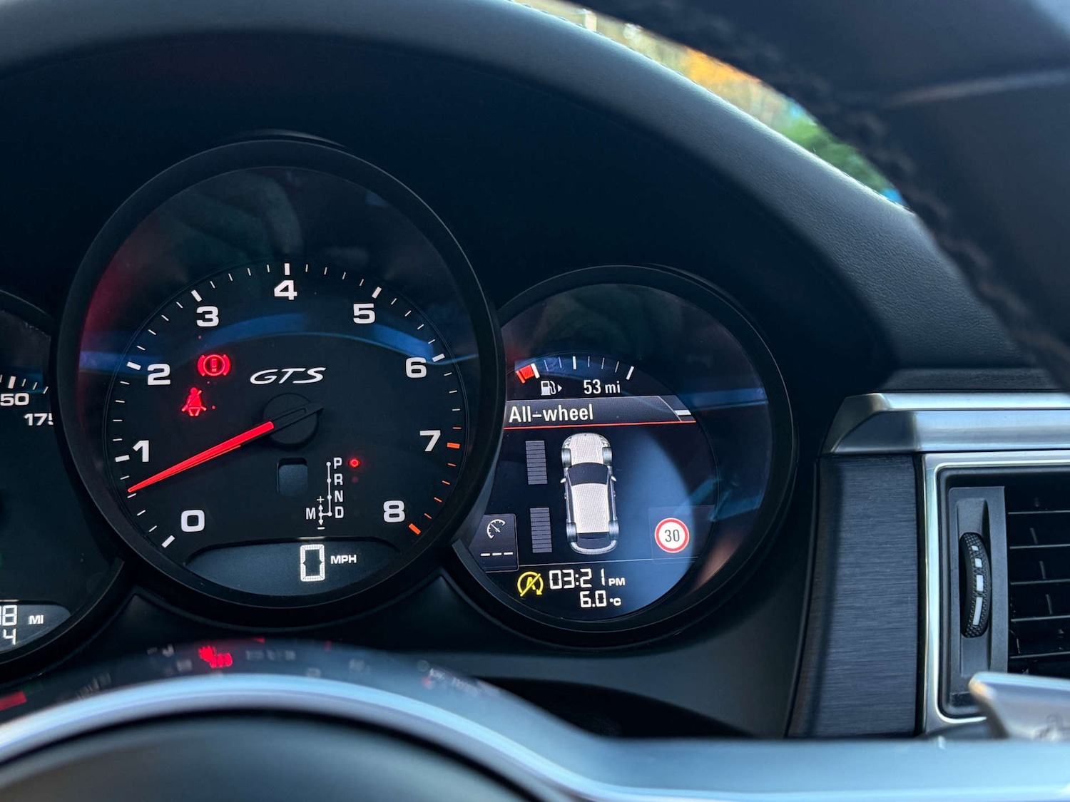 Used Porsche Macan 2016 for sale - 76758475: Photo 46