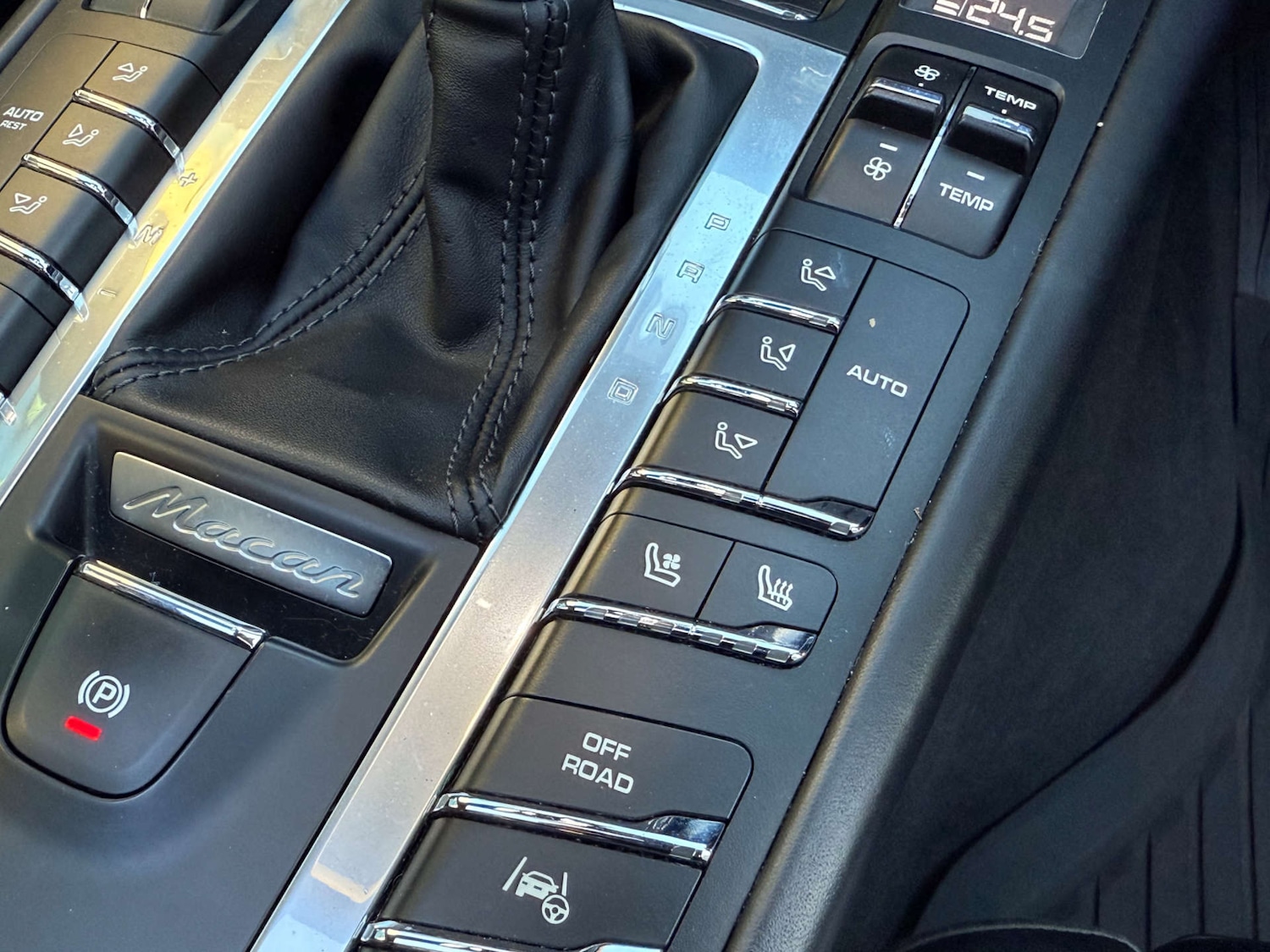 Used Porsche Macan 2016 for sale - 76758475: Photo 53