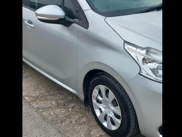 Used Peugeot 208 2015 for sale - 67320179: Photo 6