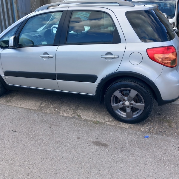 Used Suzuki SX4 2011 for sale - 72252213: Photo 6