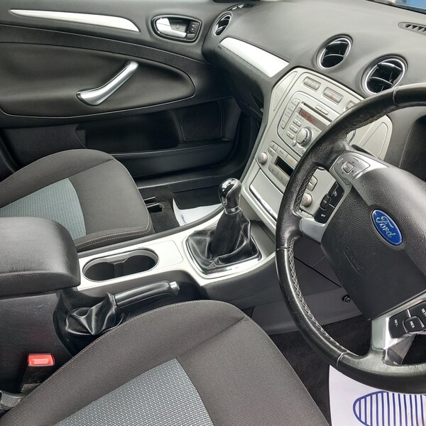Used Ford Mondeo 2010 for sale - 74890927: Photo 17