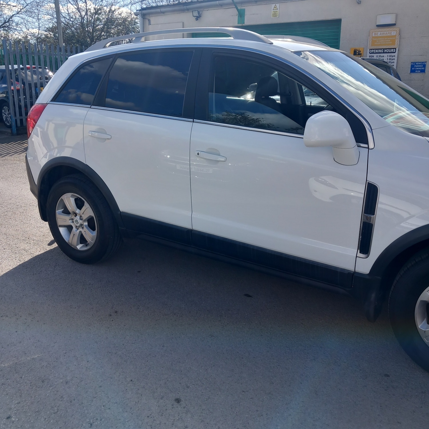 Used Vauxhall Antara 2015 for sale - 78027515: Photo 4