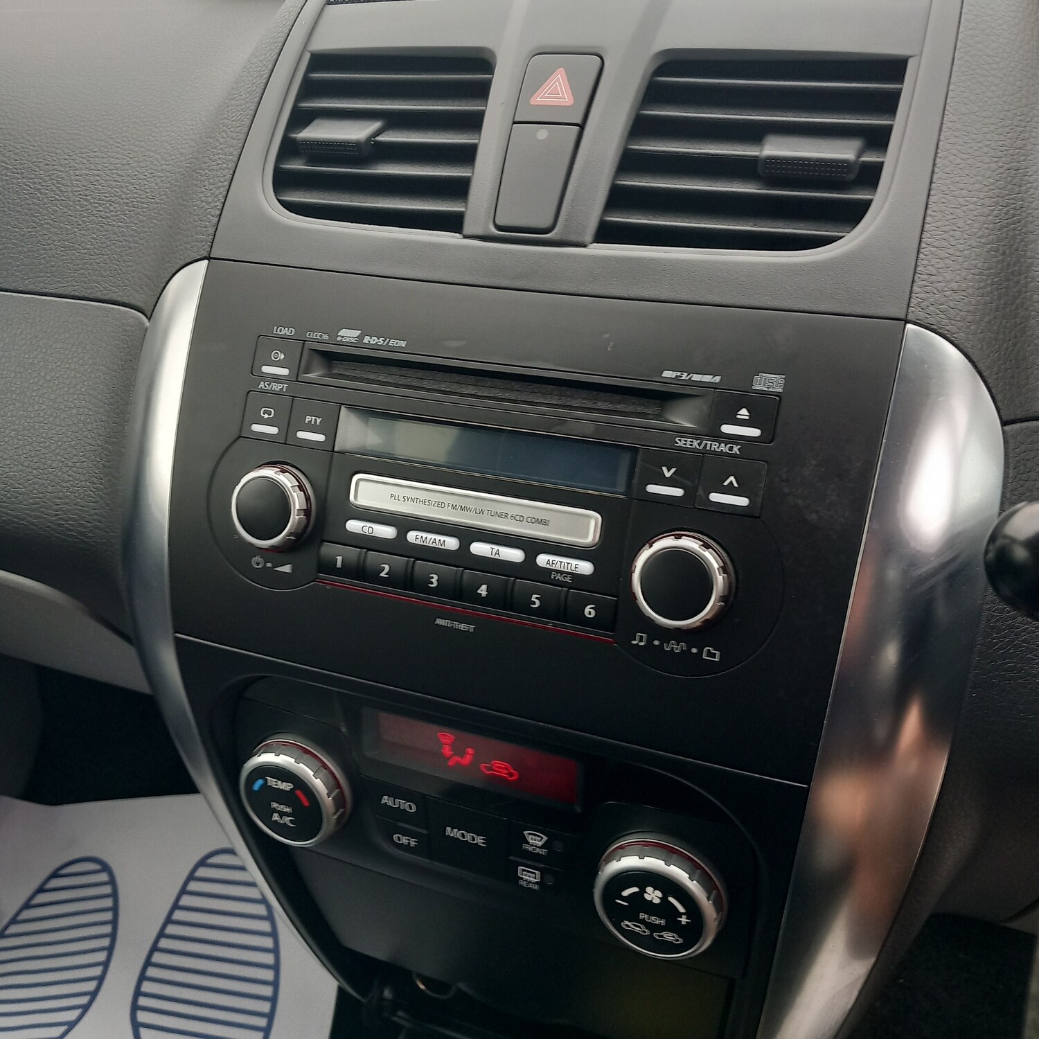 Used Suzuki SX4 2011 for sale - 76288984: Photo 15