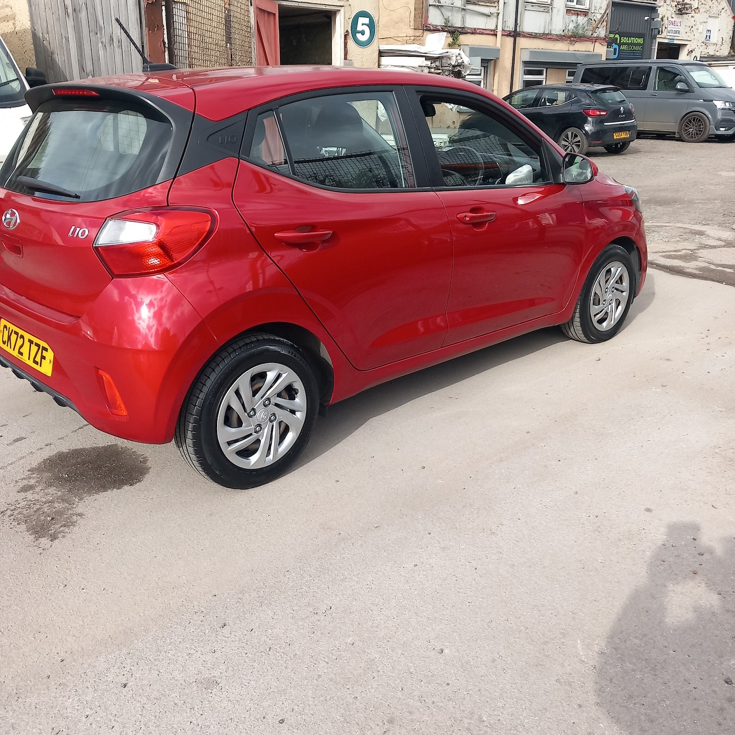 Used Hyundai i10 2022 for sale - 77829985: Photo 8