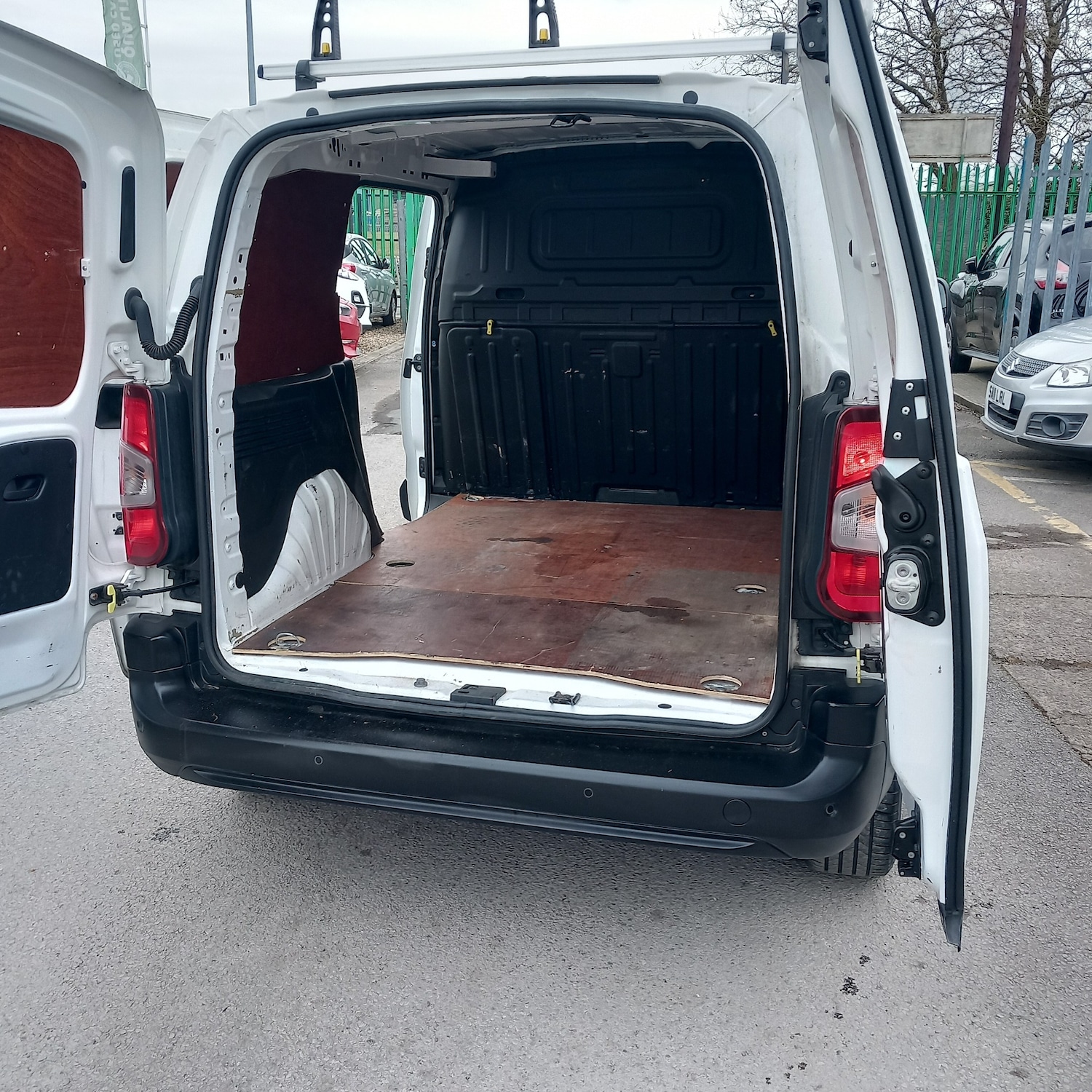 Used Peugeot Partner 2020 for sale - 78131747: Photo 8