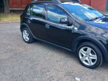 Used Dacia Sandero Stepway 2015 for sale - 74830451: Photo