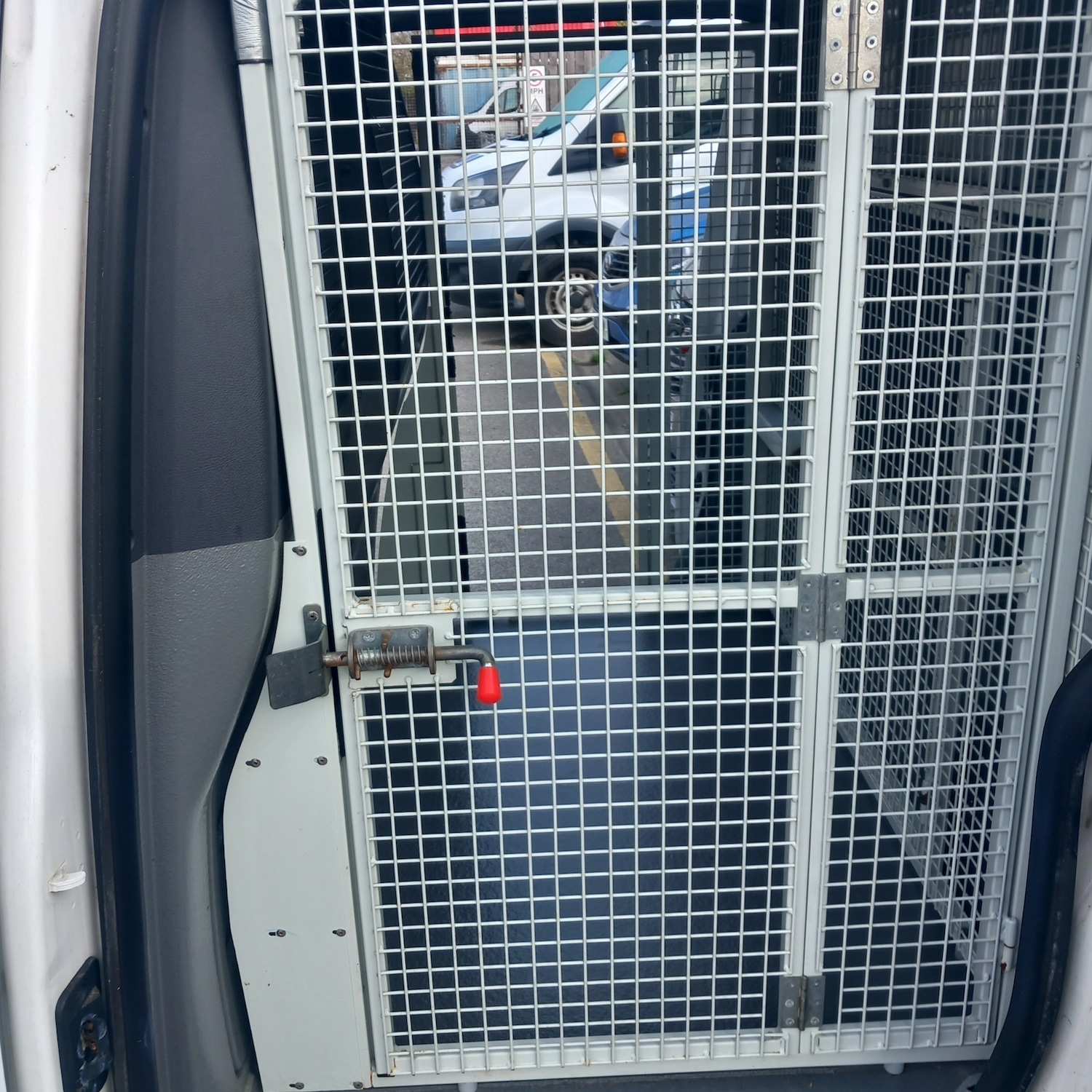 Used Volkswagen Caddy 2012 for sale - 76242799: Photo 10