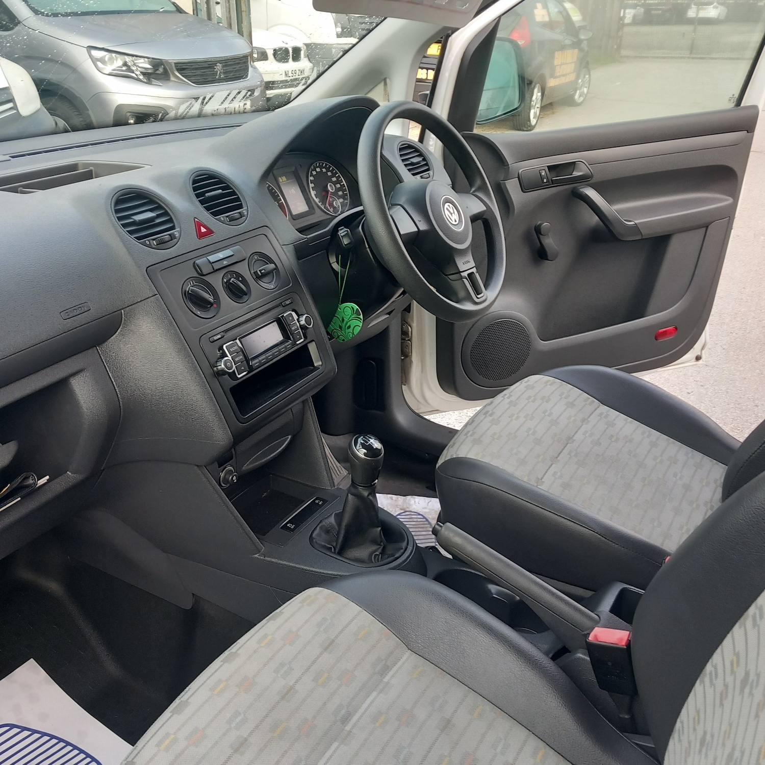 Used Volkswagen Caddy 2012 for sale - 76242799: Photo 18