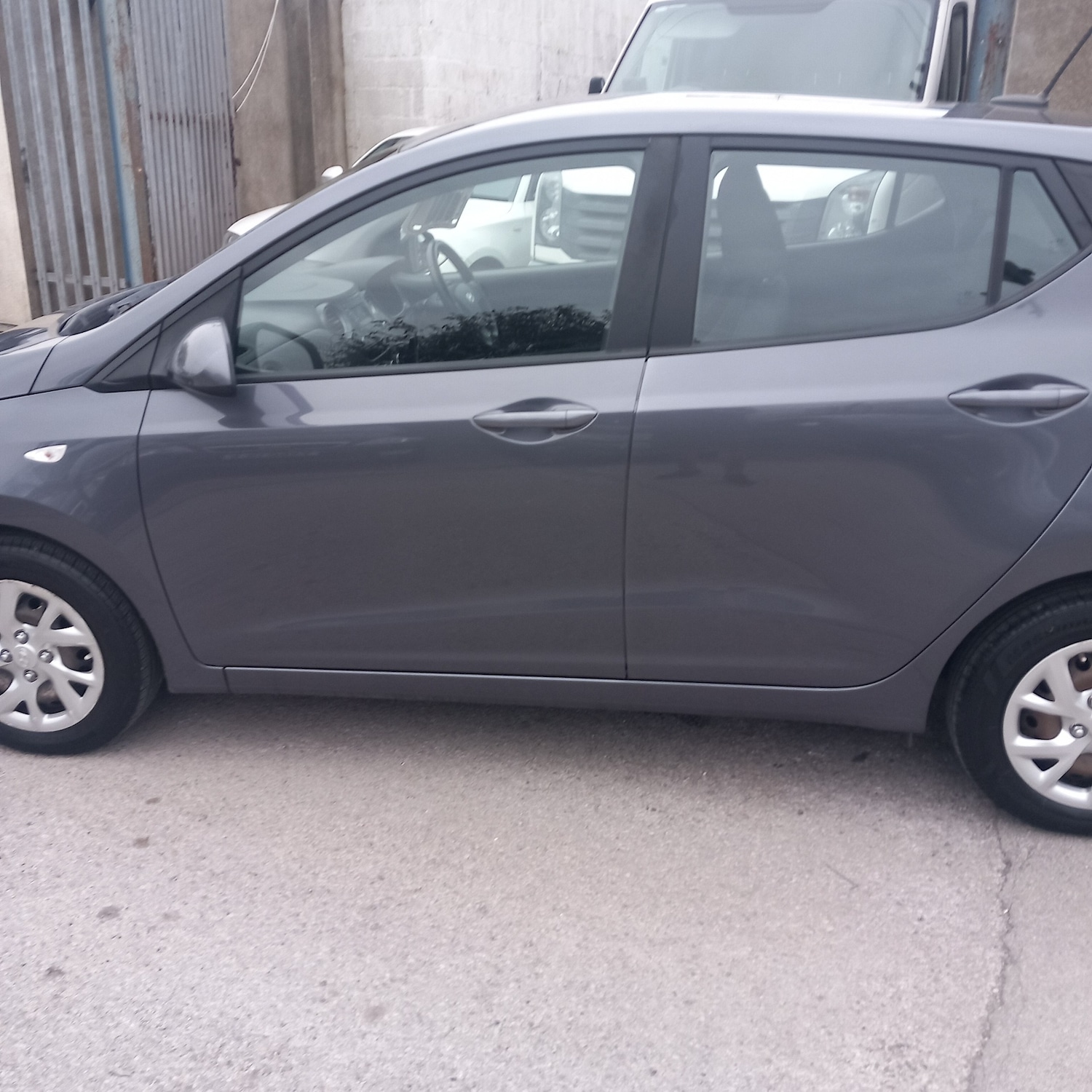Used Hyundai i10 2019 for sale - 76289175: Photo 11
