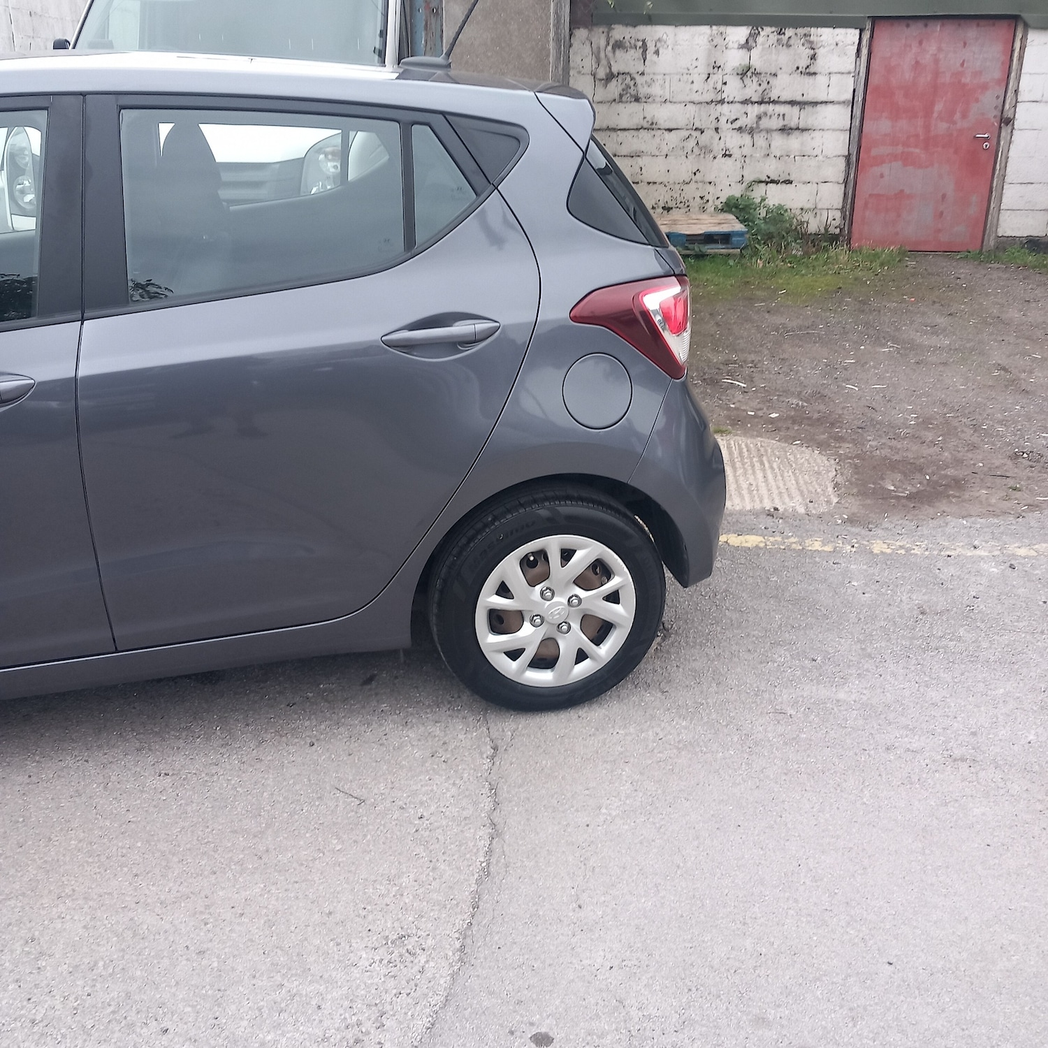 Used Hyundai i10 2019 for sale - 76289175: Photo 12