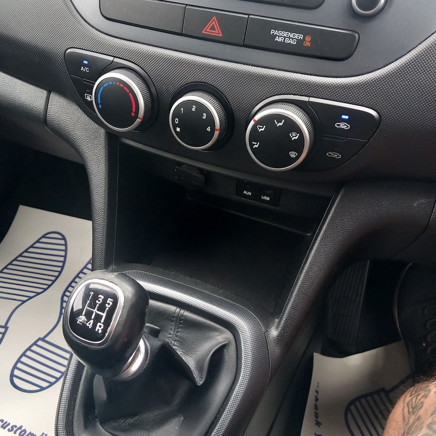 Used Hyundai i10 2019 for sale - 76289175: Photo 17