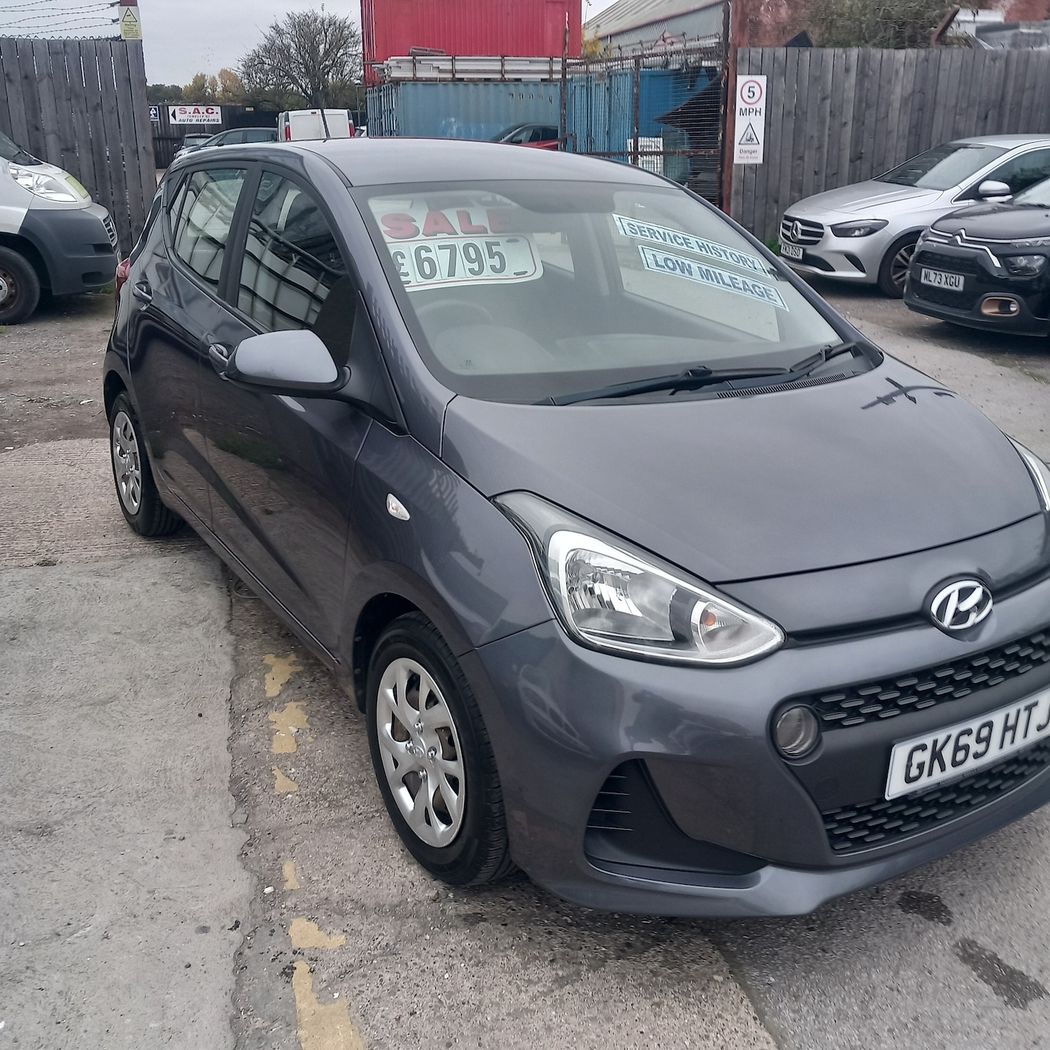 Used Hyundai i10 2019 for sale - 76289175: Photo 3