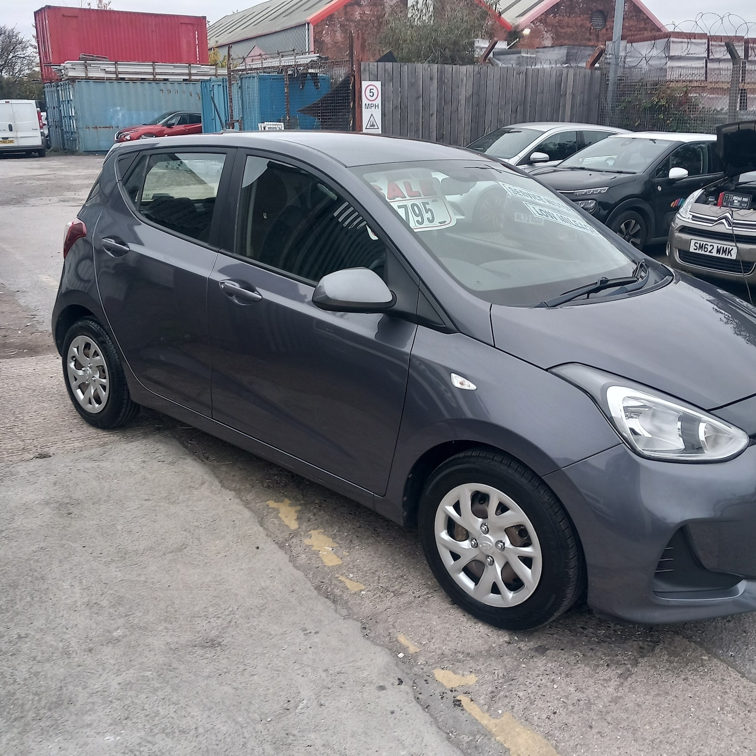 Used Hyundai i10 2019 for sale - 76289175: Photo 4