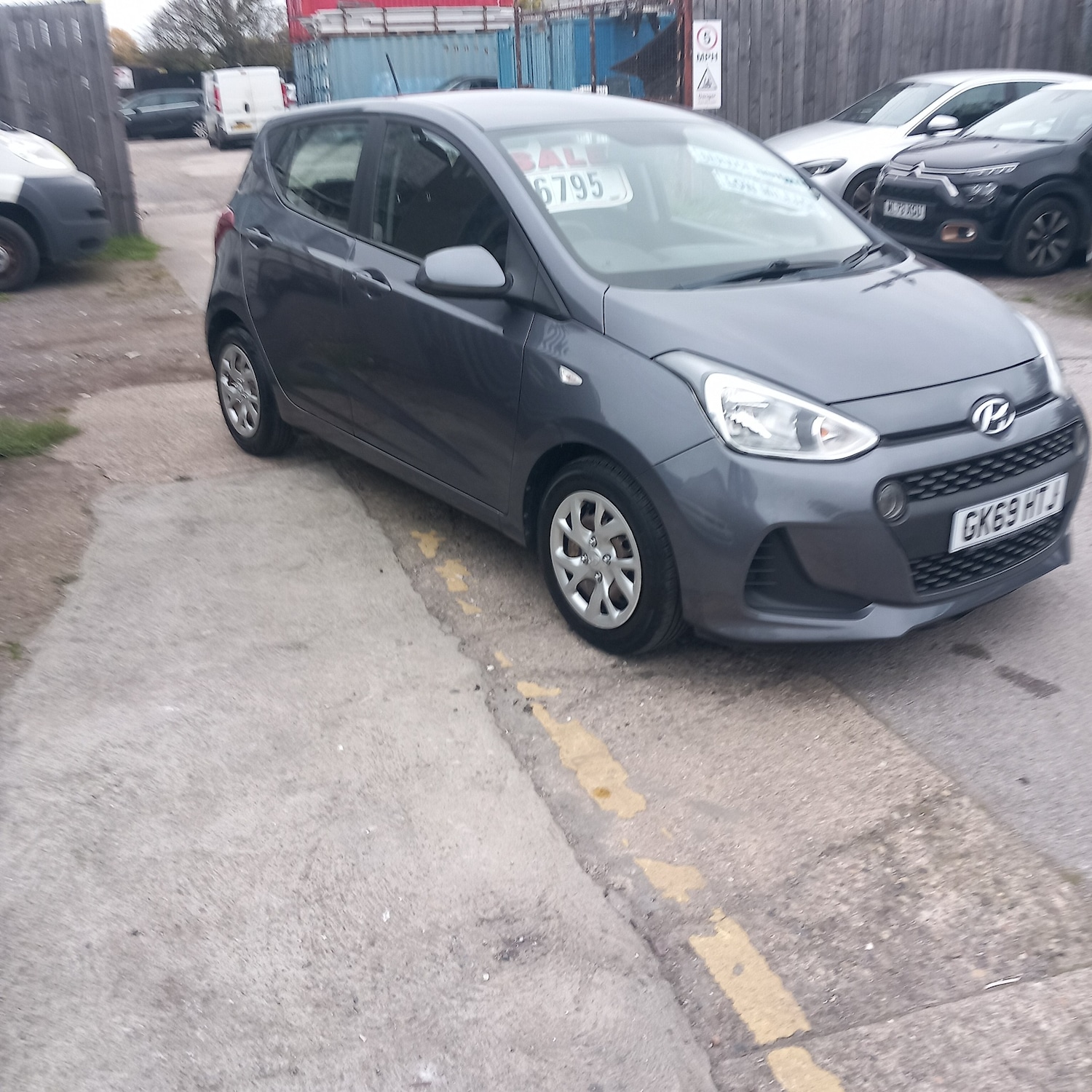Used Hyundai i10 2019 for sale - 76289175: Photo 5