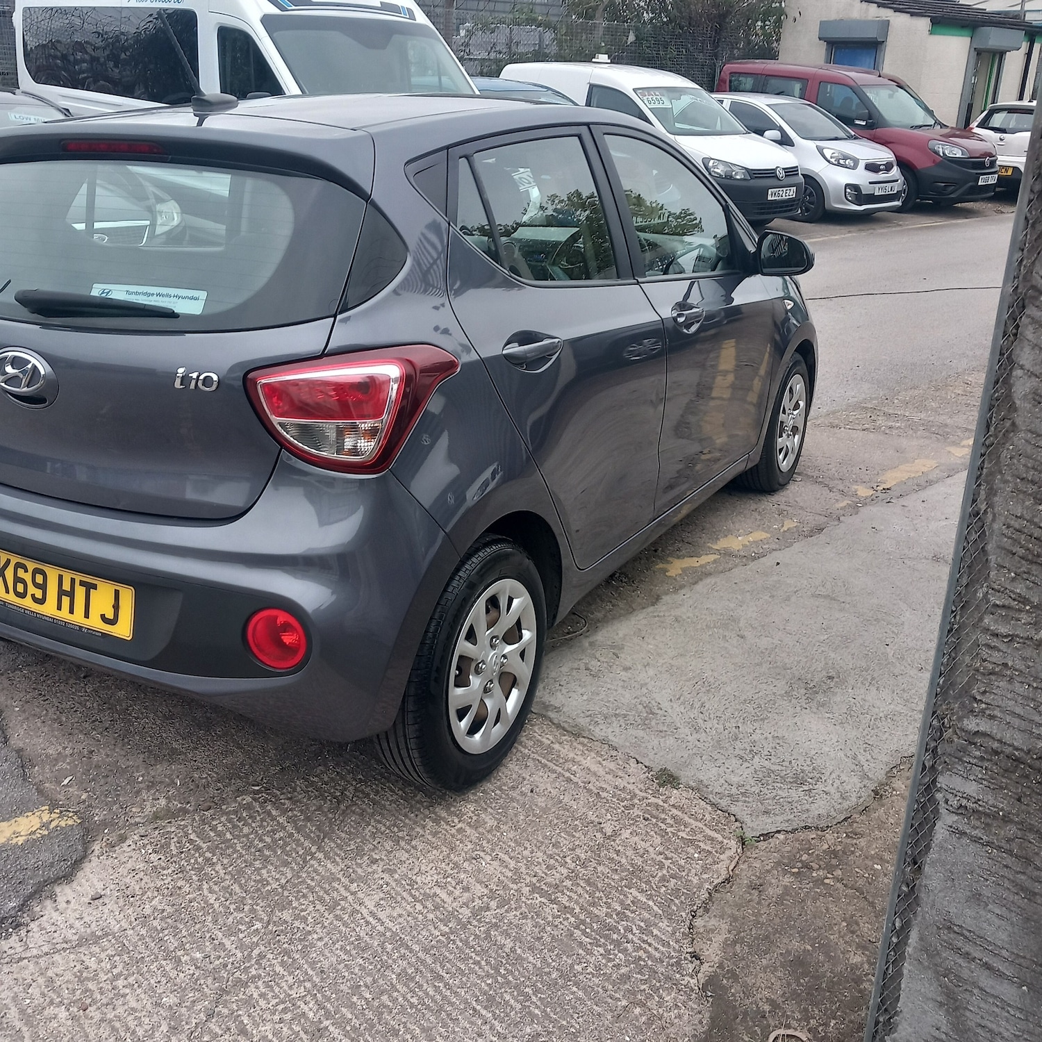 Used Hyundai i10 2019 for sale - 76289175: Photo 6