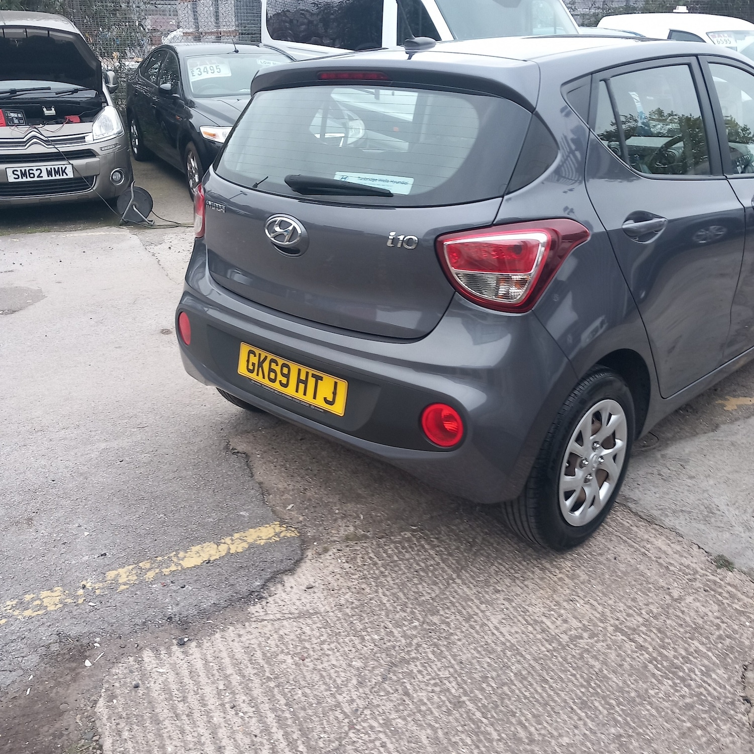 Used Hyundai i10 2019 for sale - 76289175: Photo 9