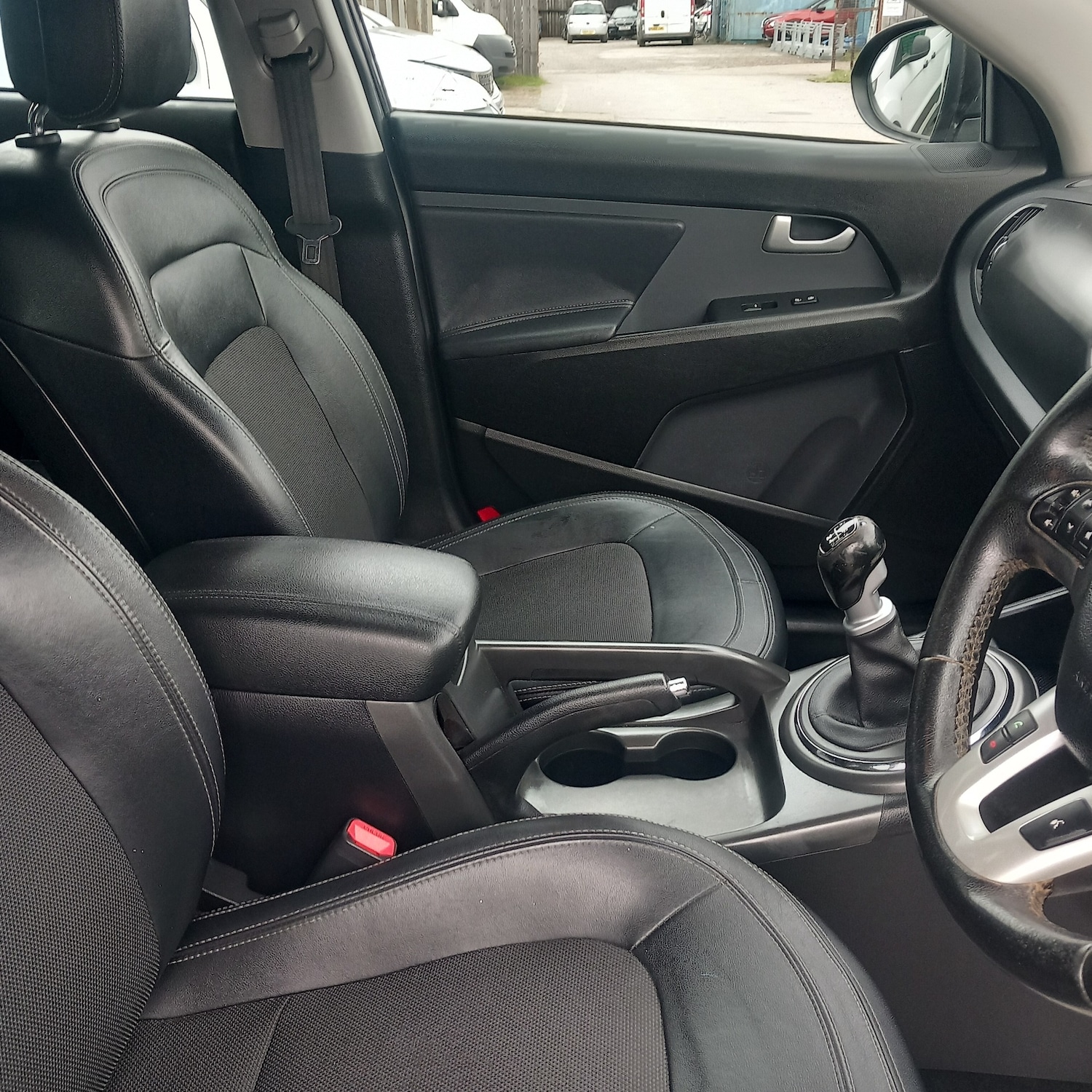 Used Kia Sportage 2011 for sale - 76288349: Photo 15