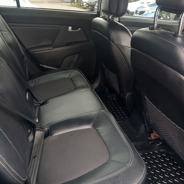 Used Kia Sportage 2011 for sale - 76288349: Photo 16