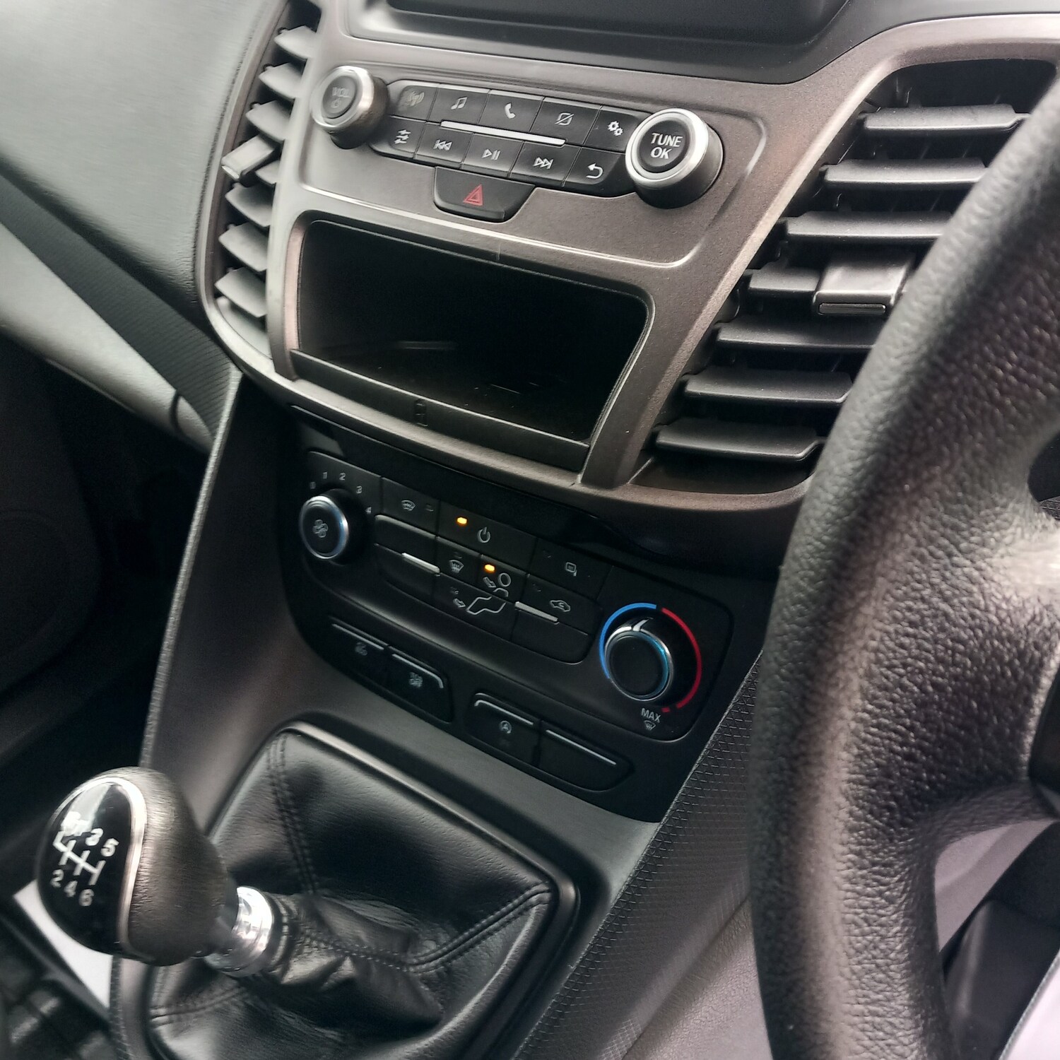 Used Ford Transit Connect 2020 for sale - 76242785: Photo 17