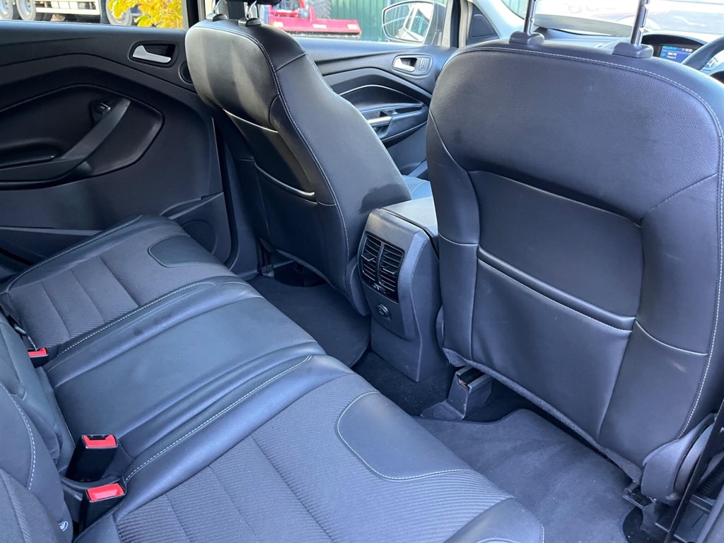 Used Ford Kuga 2015 for sale - 77036457: Photo 35