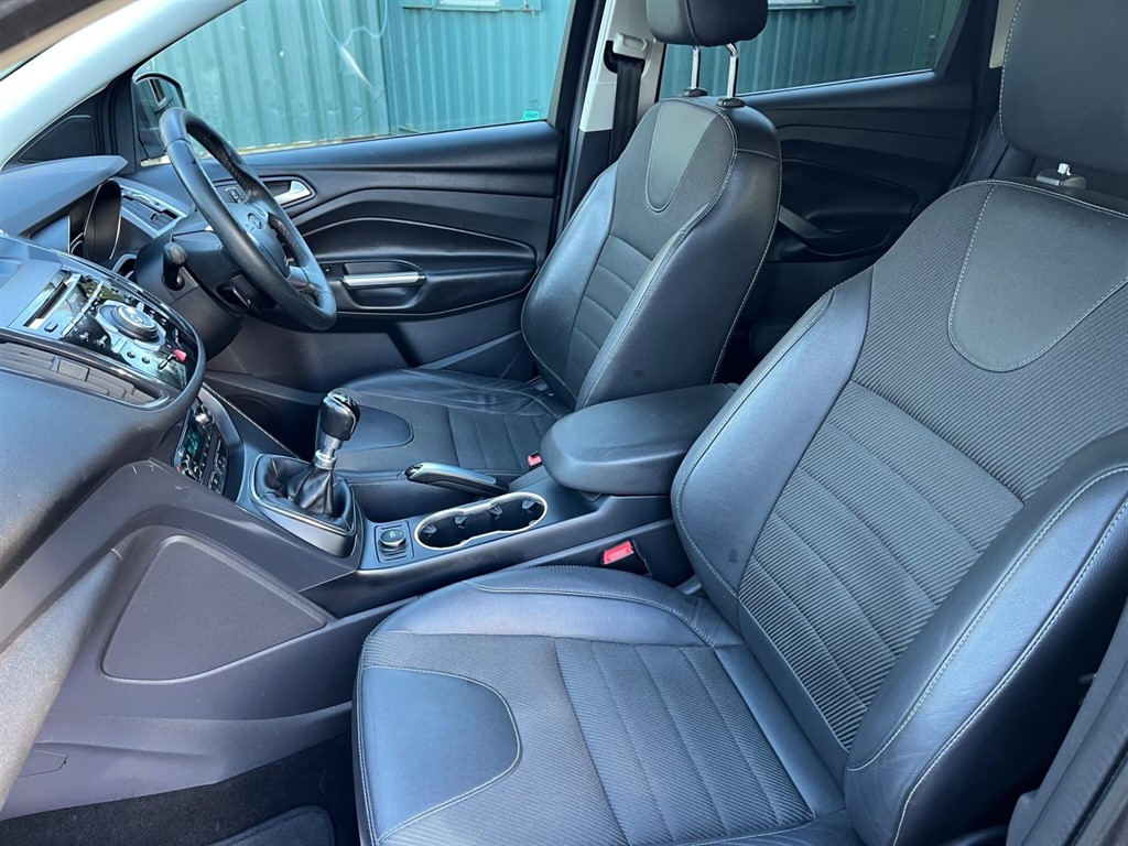 Used Ford Kuga 2015 for sale - 77036457: Photo 43