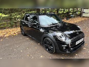 Used MINI Hatch 2020 for sale - 77036459: Photo