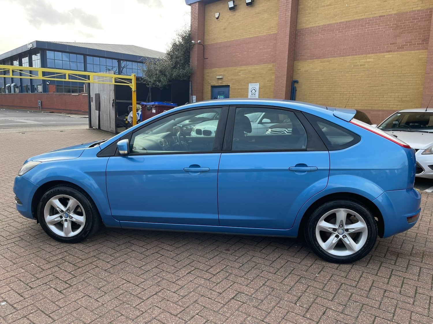 Used Ford Focus 2010 for sale - 76527730: Photo 10