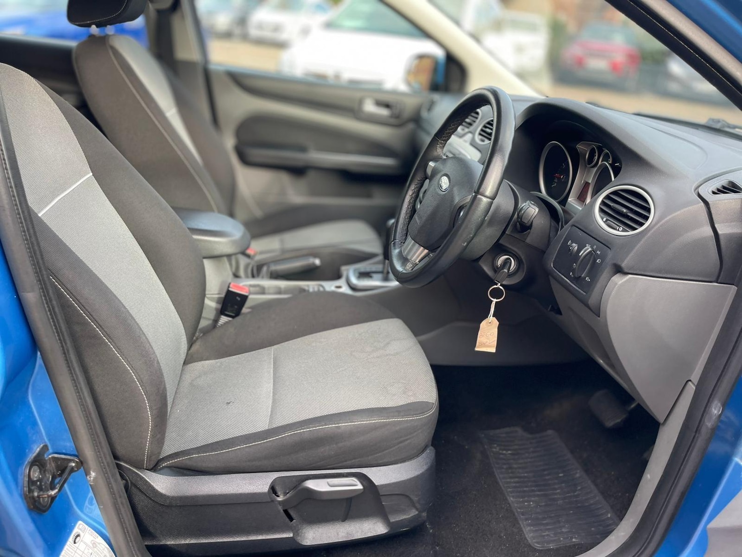 Used Ford Focus 2010 for sale - 76527730: Photo 20