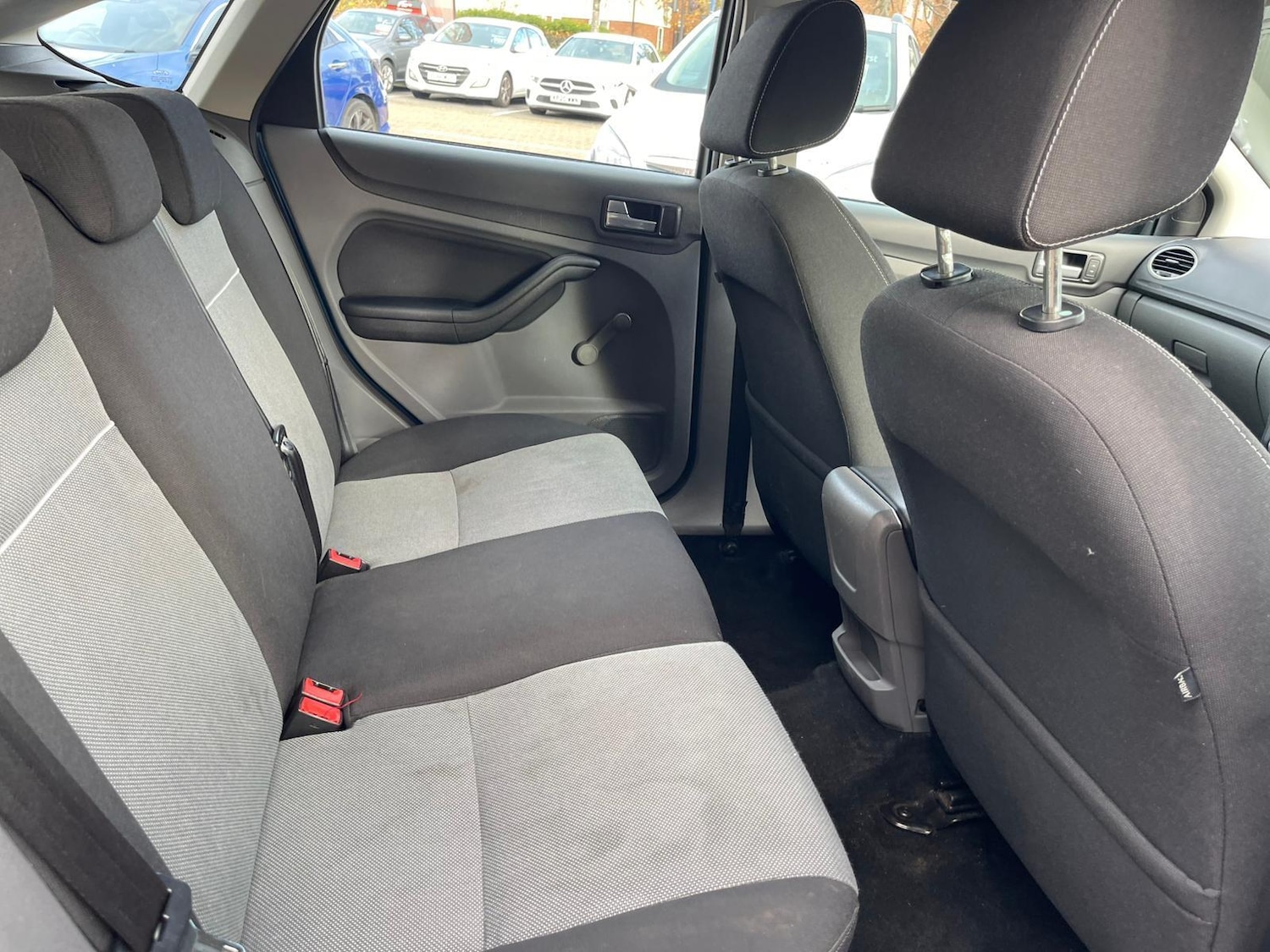 Used Ford Focus 2010 for sale - 76527730: Photo 23