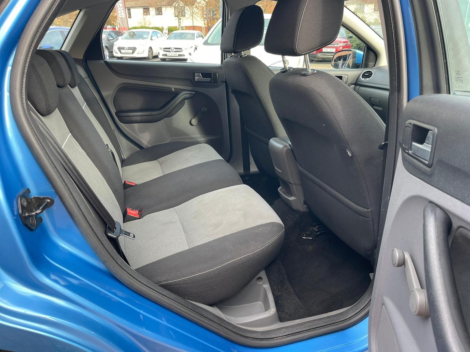 Used Ford Focus 2010 for sale - 76527730: Photo 24