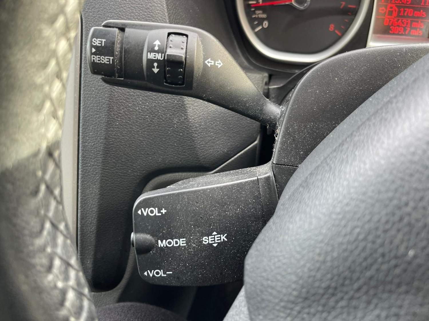 Used Ford Focus 2010 for sale - 76527730: Photo 27