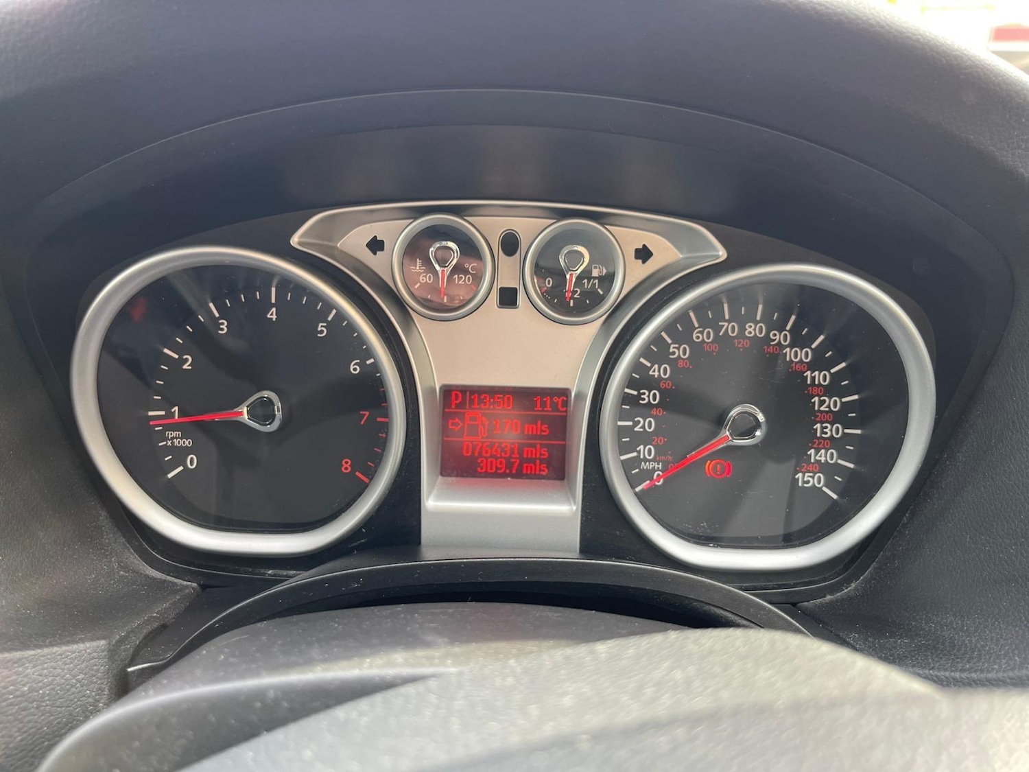 Used Ford Focus 2010 for sale - 76527730: Photo 34