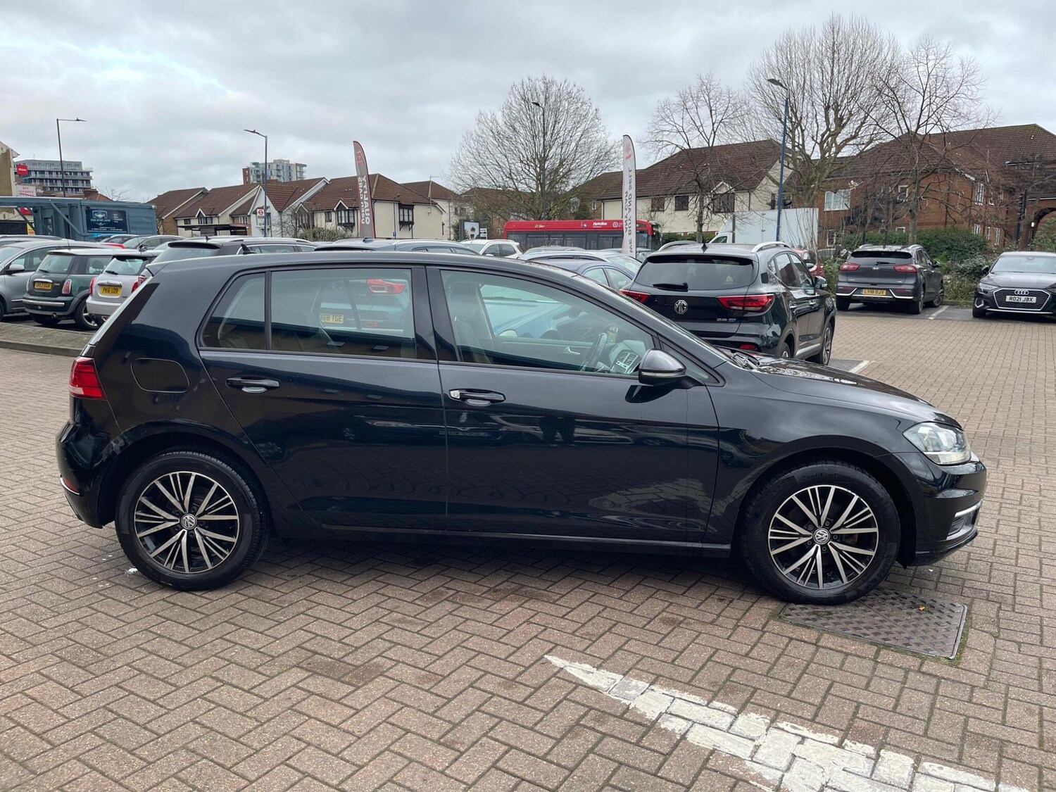 Used Volkswagen Polo 2017 for sale - 77523767: Photo 15