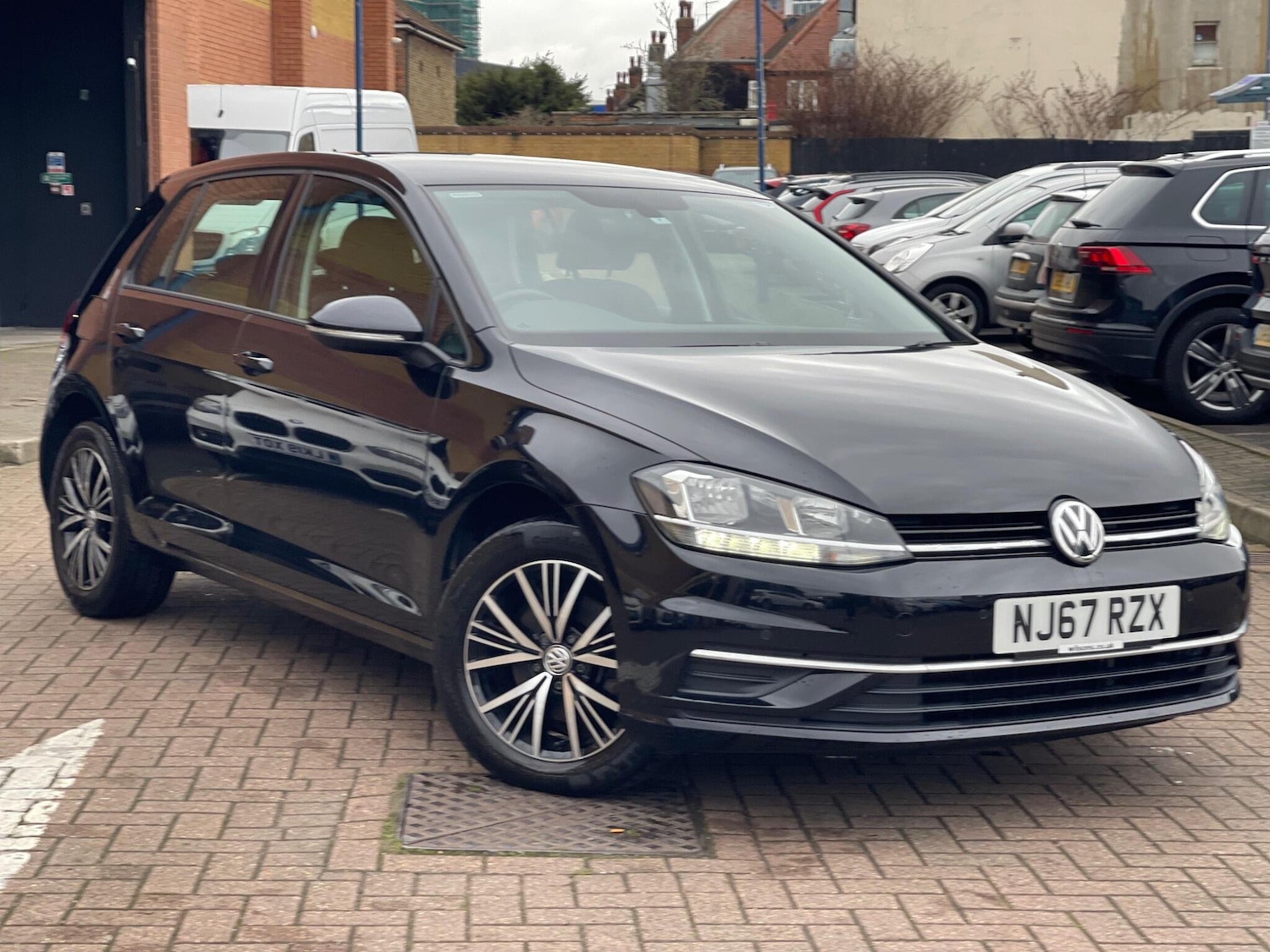 Used Volkswagen Polo 2017 for sale - 77523767: Photo 8