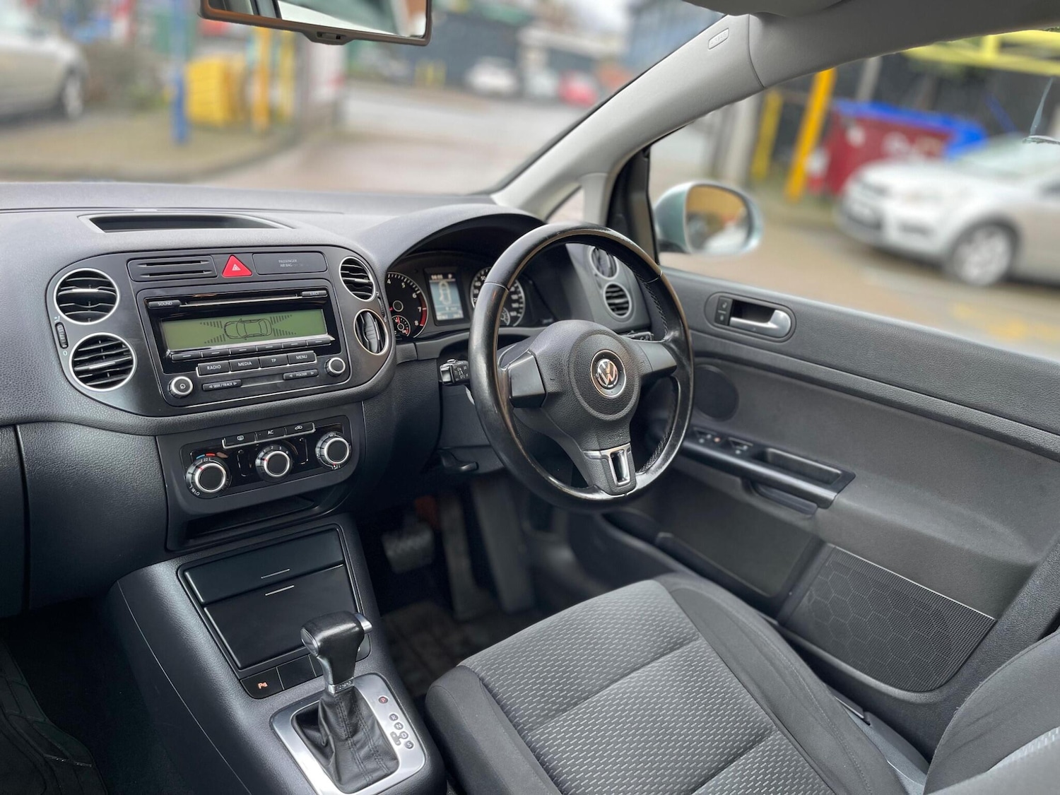 Used Volkswagen Golf Plus 2009 for sale - 77537577: Photo 19