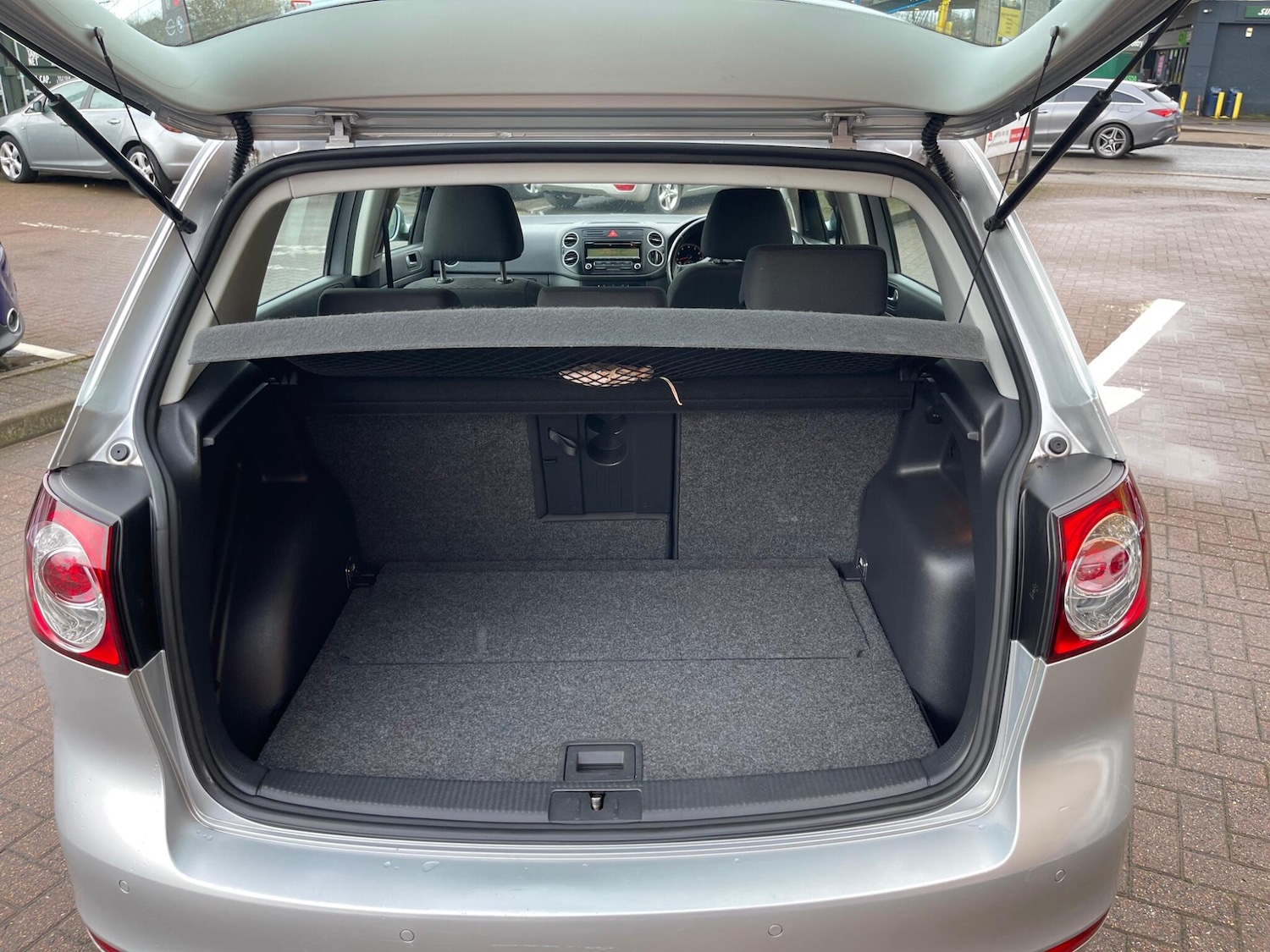 Used Volkswagen Golf Plus 2009 for sale - 77537577: Photo 38