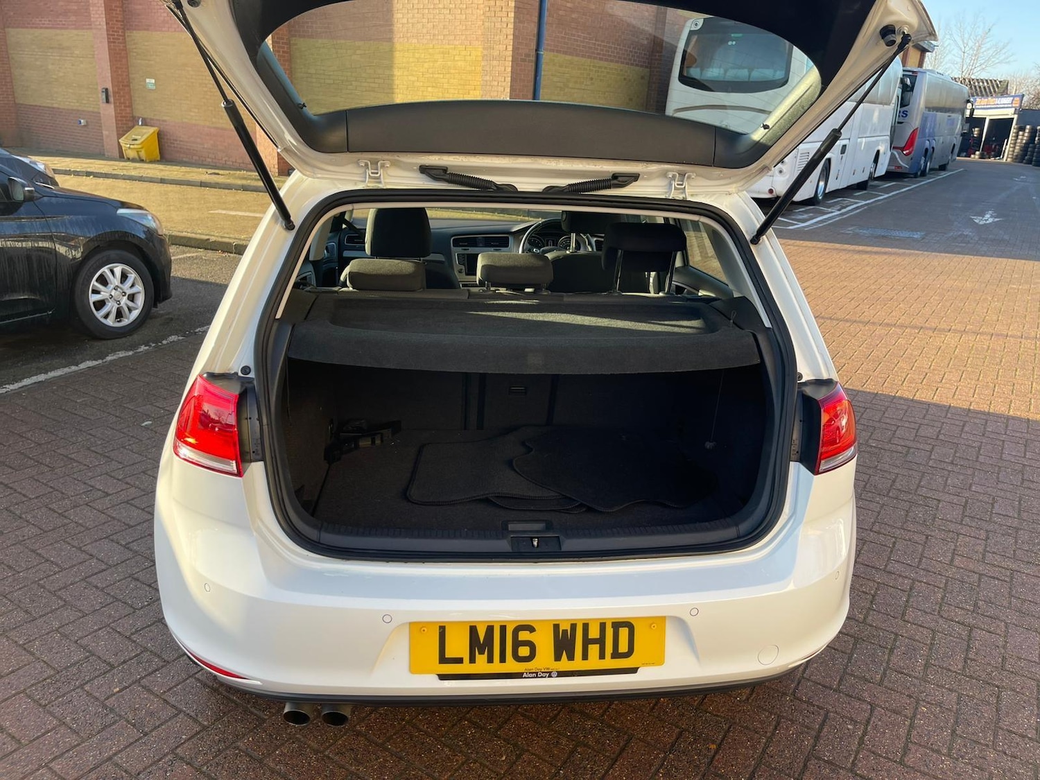 Used Volkswagen Golf 2016 for sale - 77016554: Photo 28