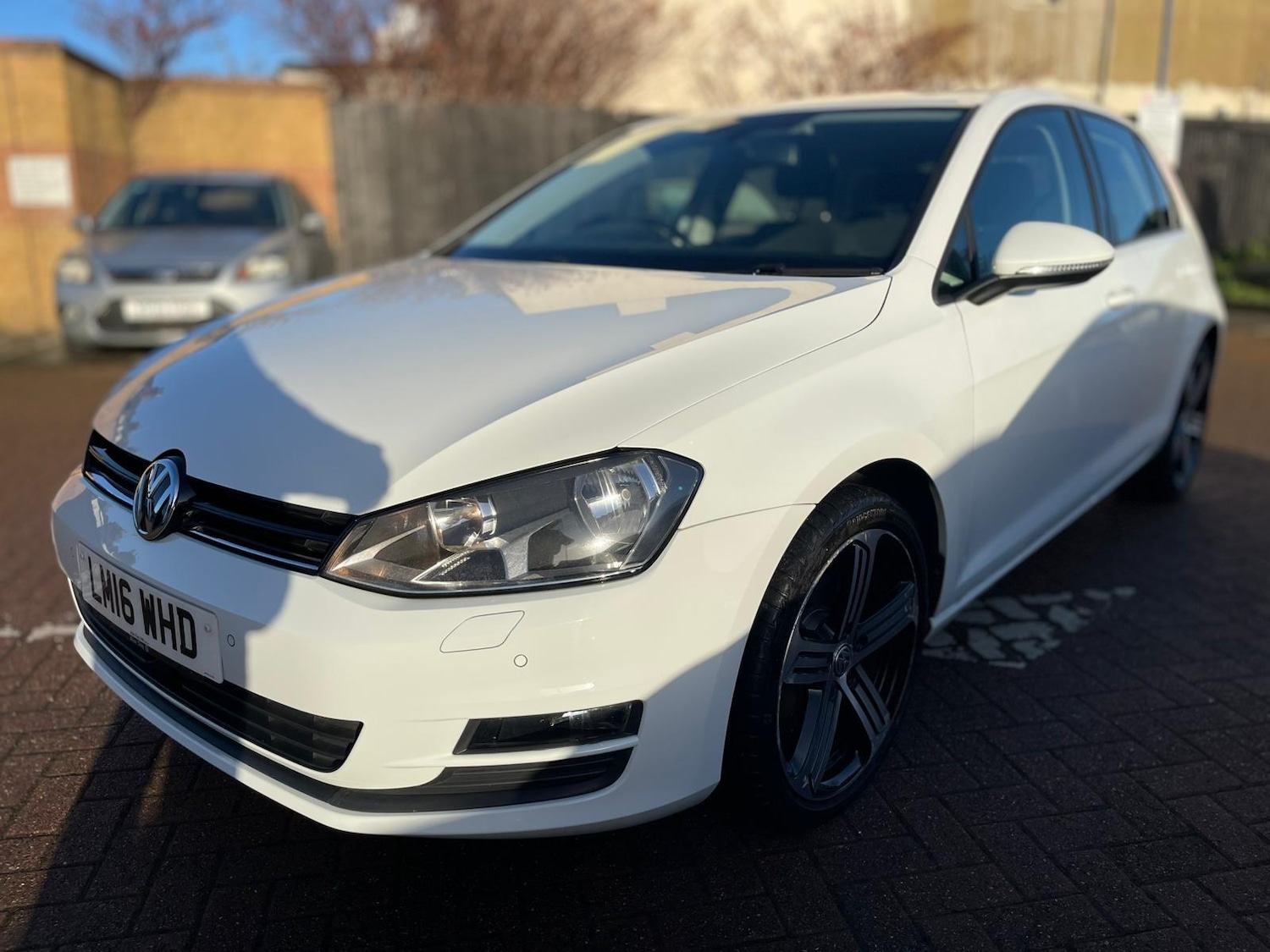 Used Volkswagen Golf 2016 for sale - 77016554: Photo 3