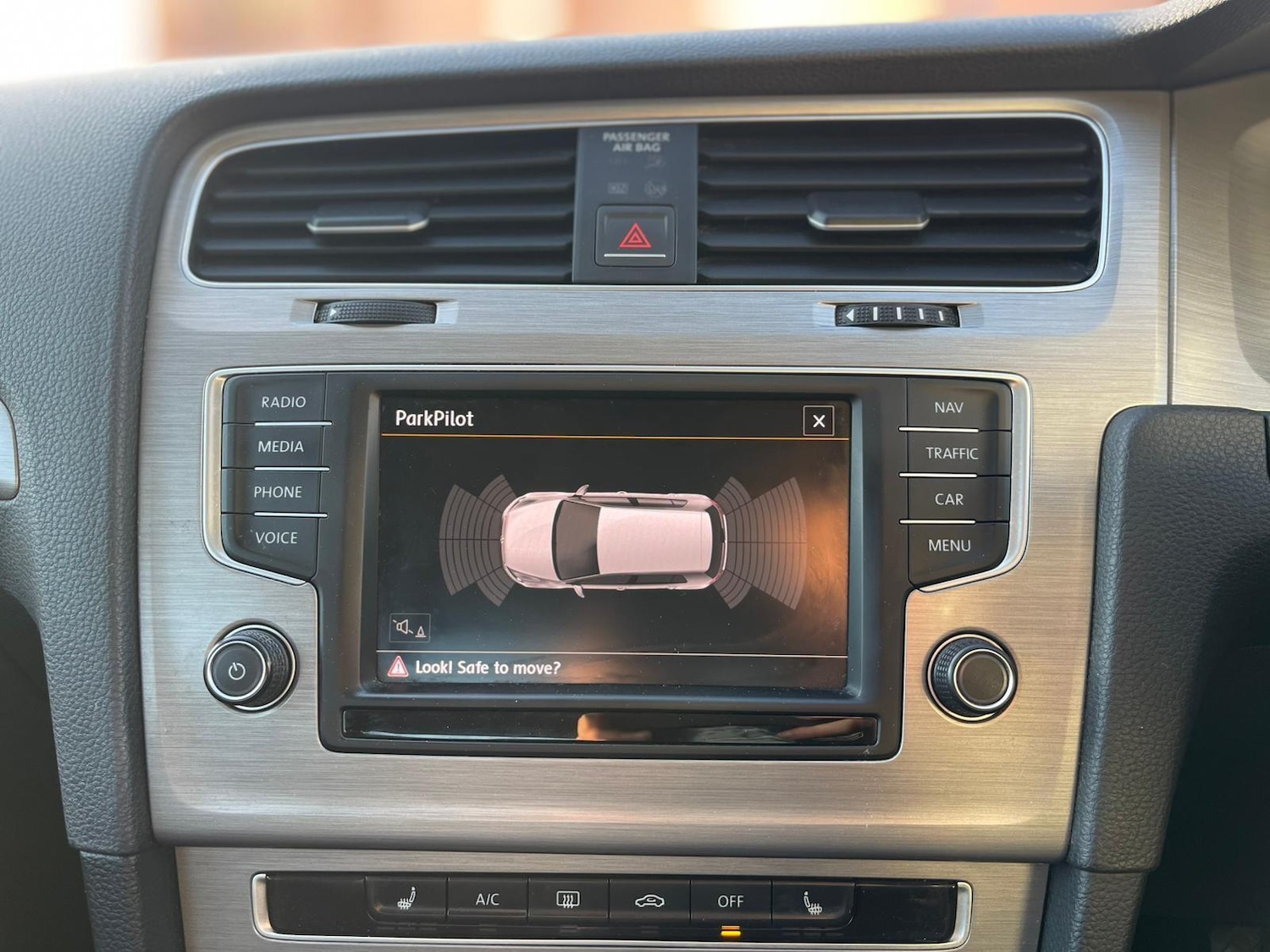 Used Volkswagen Golf 2016 for sale - 77016554: Photo 33