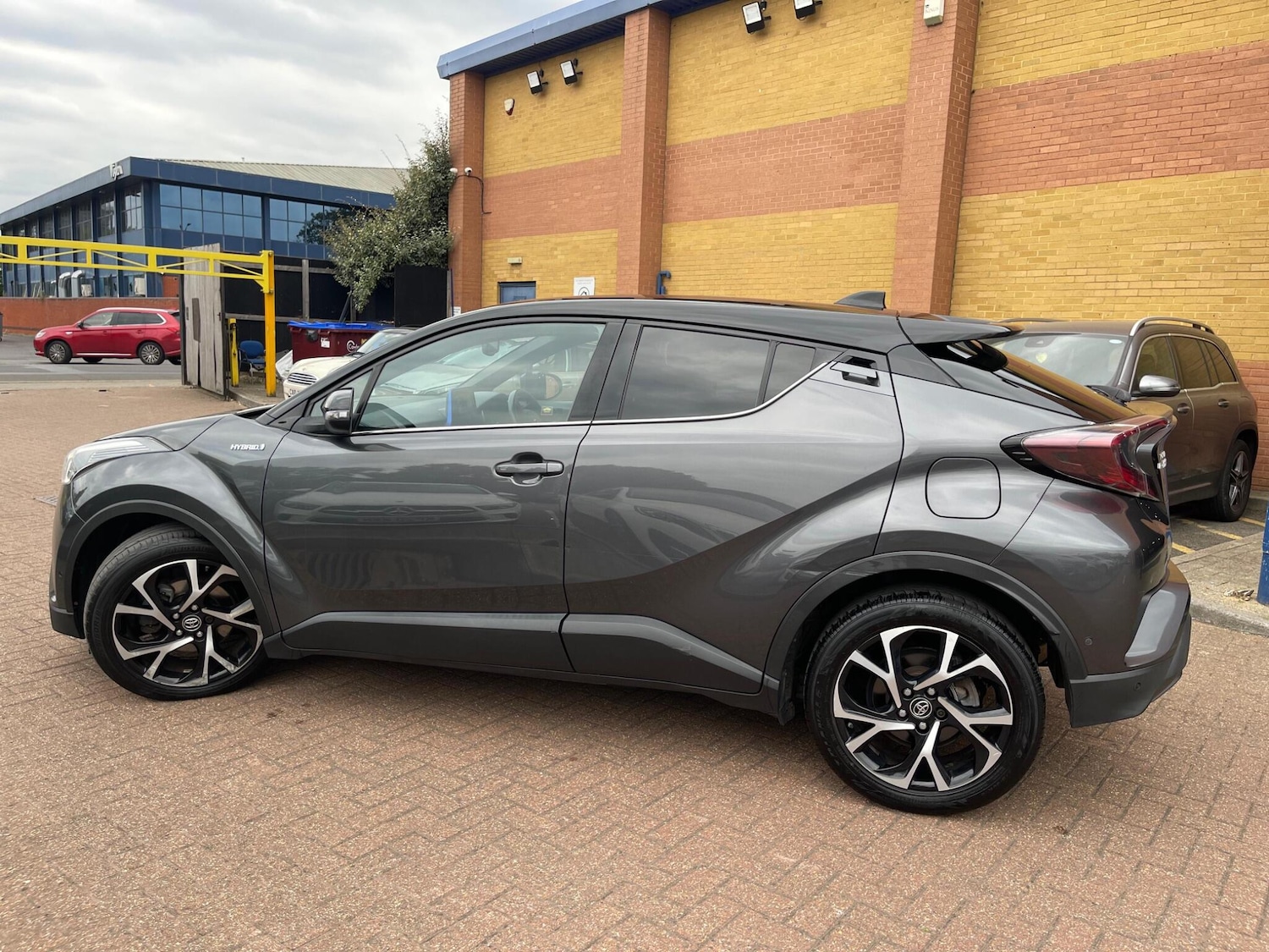 Used Toyota C-HR 2017 for sale - 76326413: Photo 10