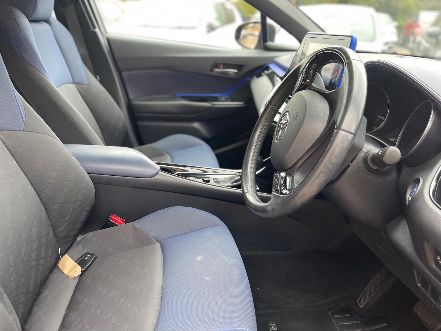 Used Toyota C-HR 2017 for sale - 76326413: Photo 21